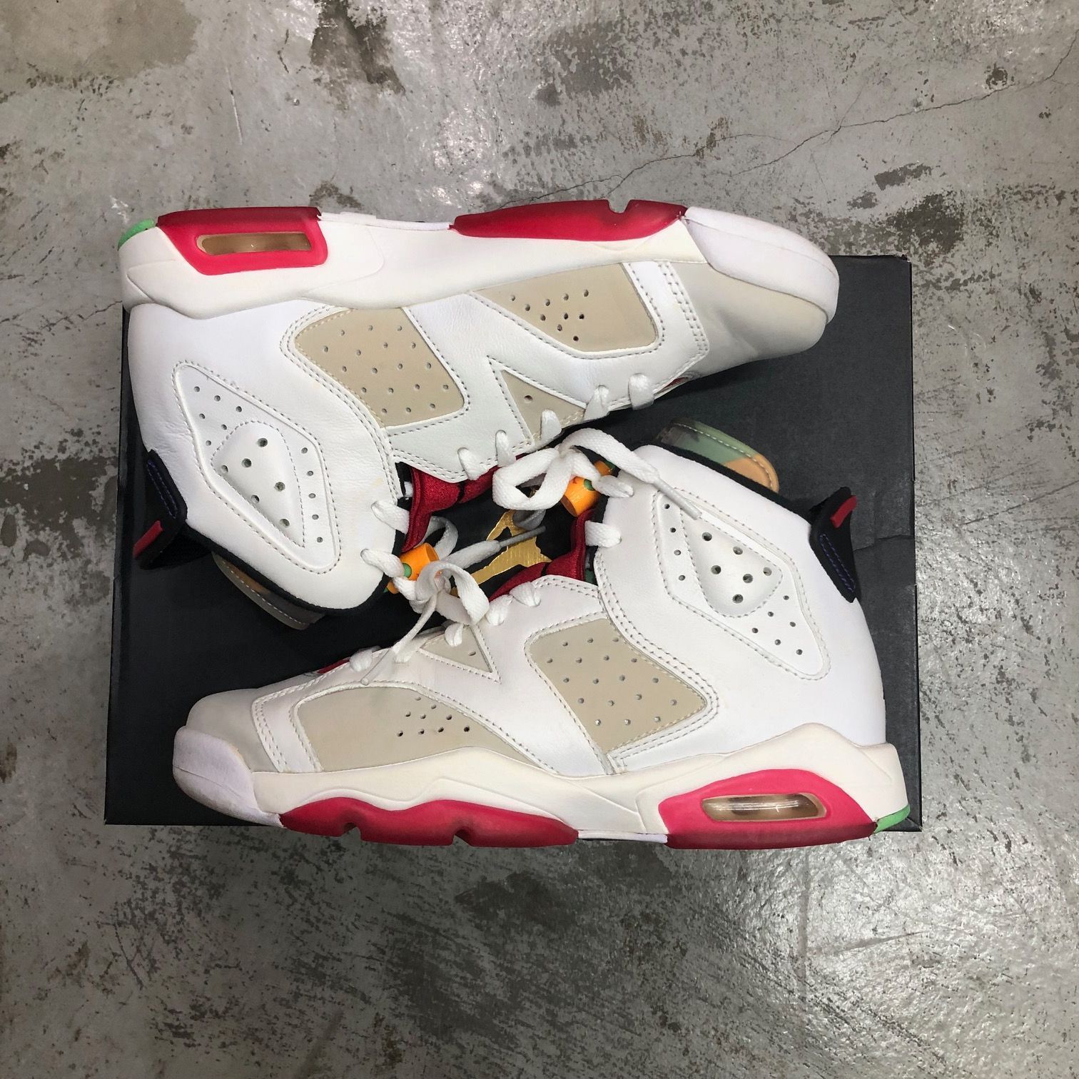 NIKE AIR JORDAN 6 GS NEUTRAL GREY / HARE
