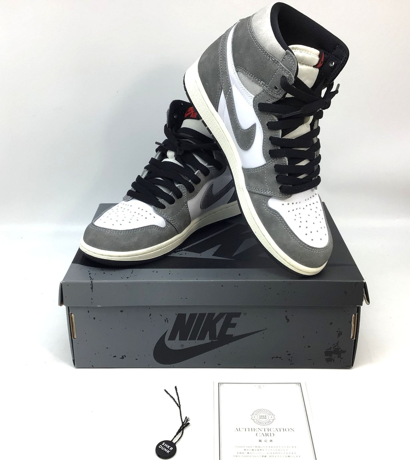 エアジョーダン1 ブラック スモークグレー DZ5485-051 楽天市場】NIKE AIR JORDAN 1 RETRO HIGH OG black/fire red