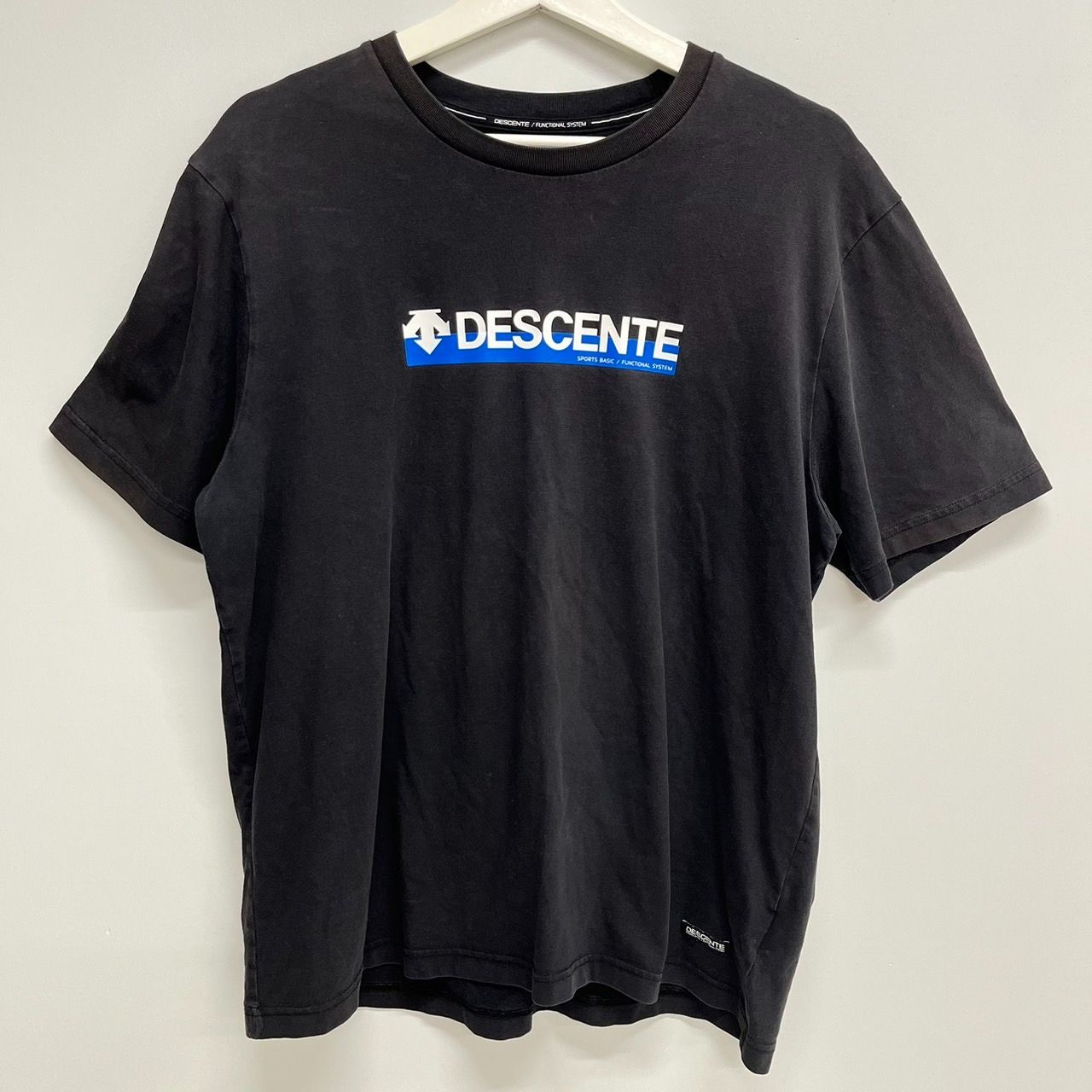 デサント ロゴTシャツ 黒 日本XL相当 ブラック DESCENTE