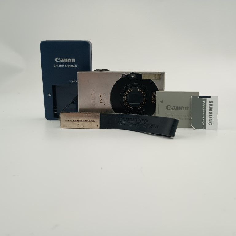 Canon IXY 10 シルバー コンパクトデジタルカメラ 〇