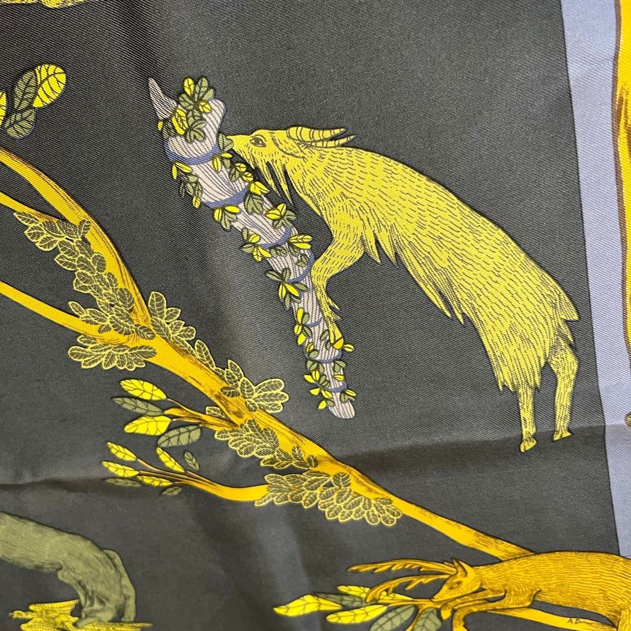 HERMES エルメス カレ90 スカーフ ANIMAL ALPHAET - メルカリ