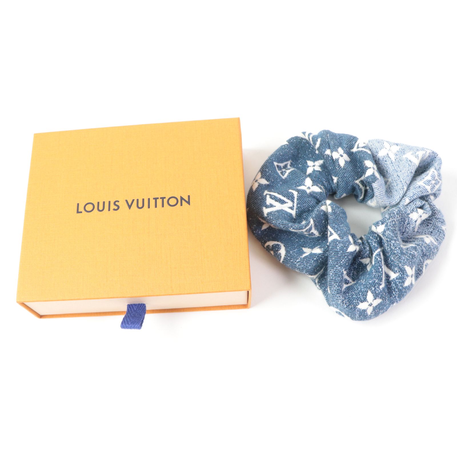 美品☆LOUIS VUITTON ルイヴィトン M77439 モノグラム デニム シュシュ ヘアアクセサリー インディゴブルー 箱付き イタリア製  レディース - メルカリ