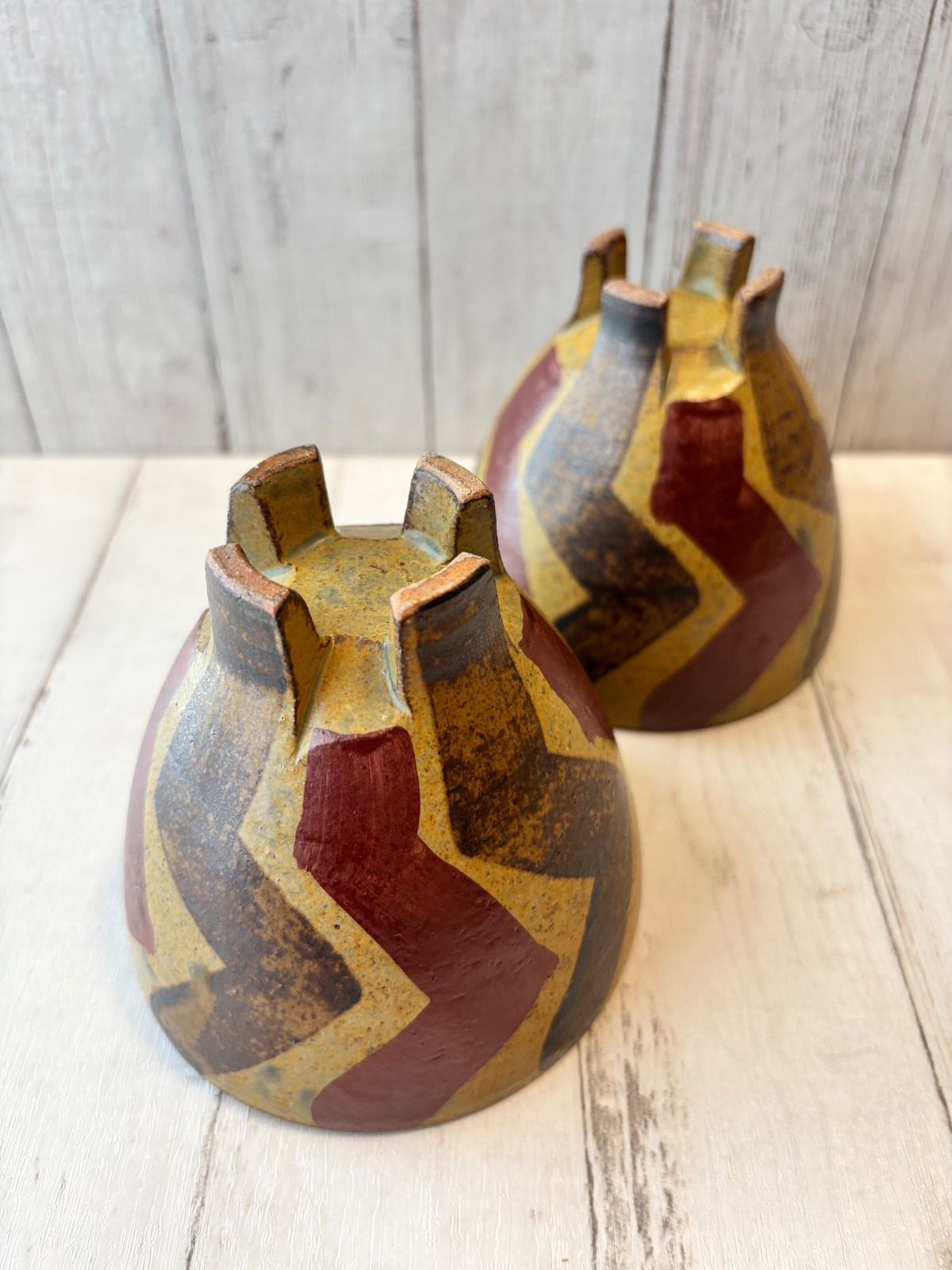 沖縄 やちむん 南陶窯 久場政一作 抜き絵葉紋5足鉢No.7