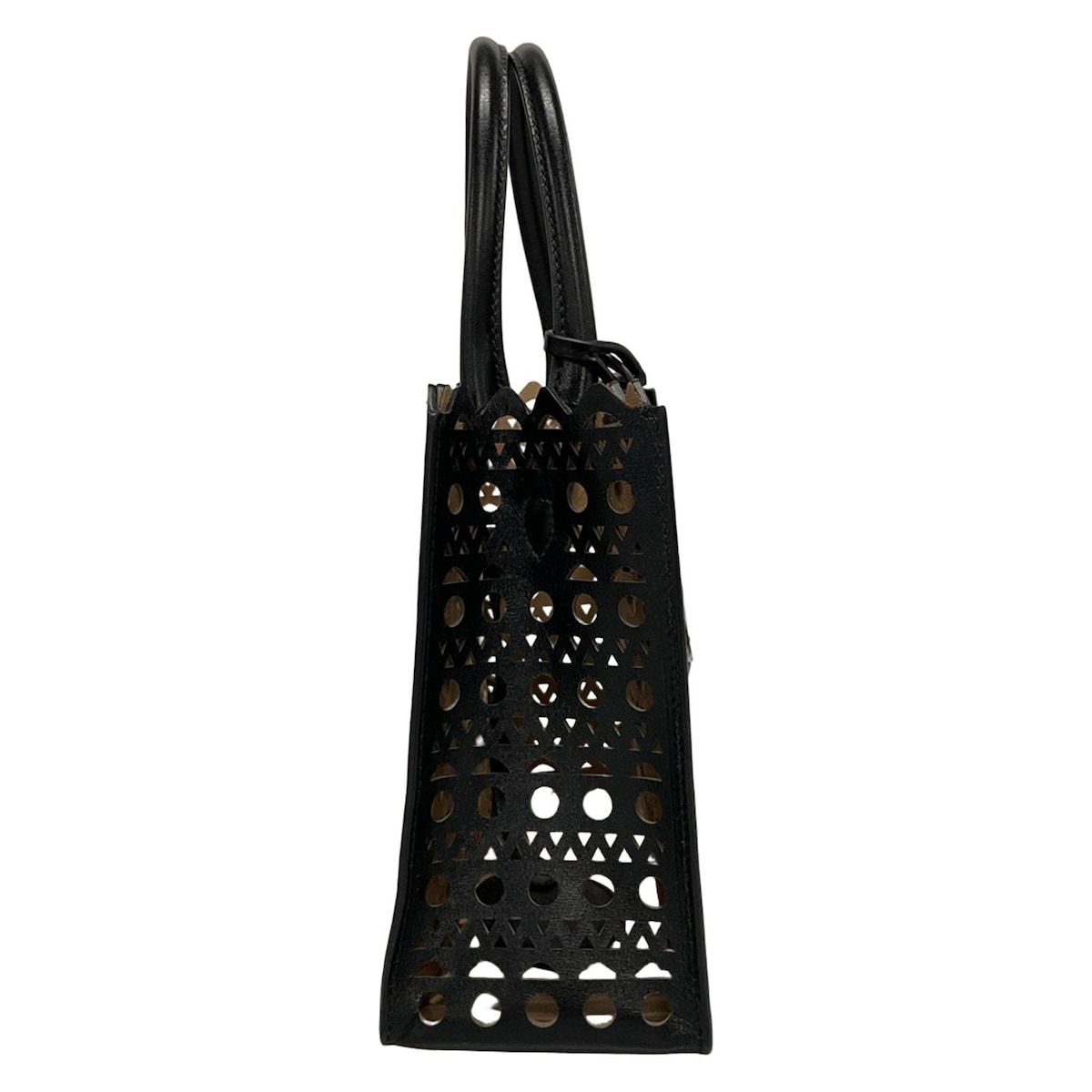 ALAIA(アライア) トートバッグ - 黒 パンチング レザー - メルカリ