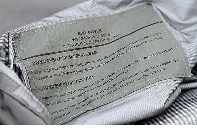 ★ イギリス軍 放出品 BIVI ゴアテックス 寝袋カバー オリーブ★ ☆ イギリス軍 放出品 BIVI ゴアテックス 寝袋カバー オリーブ