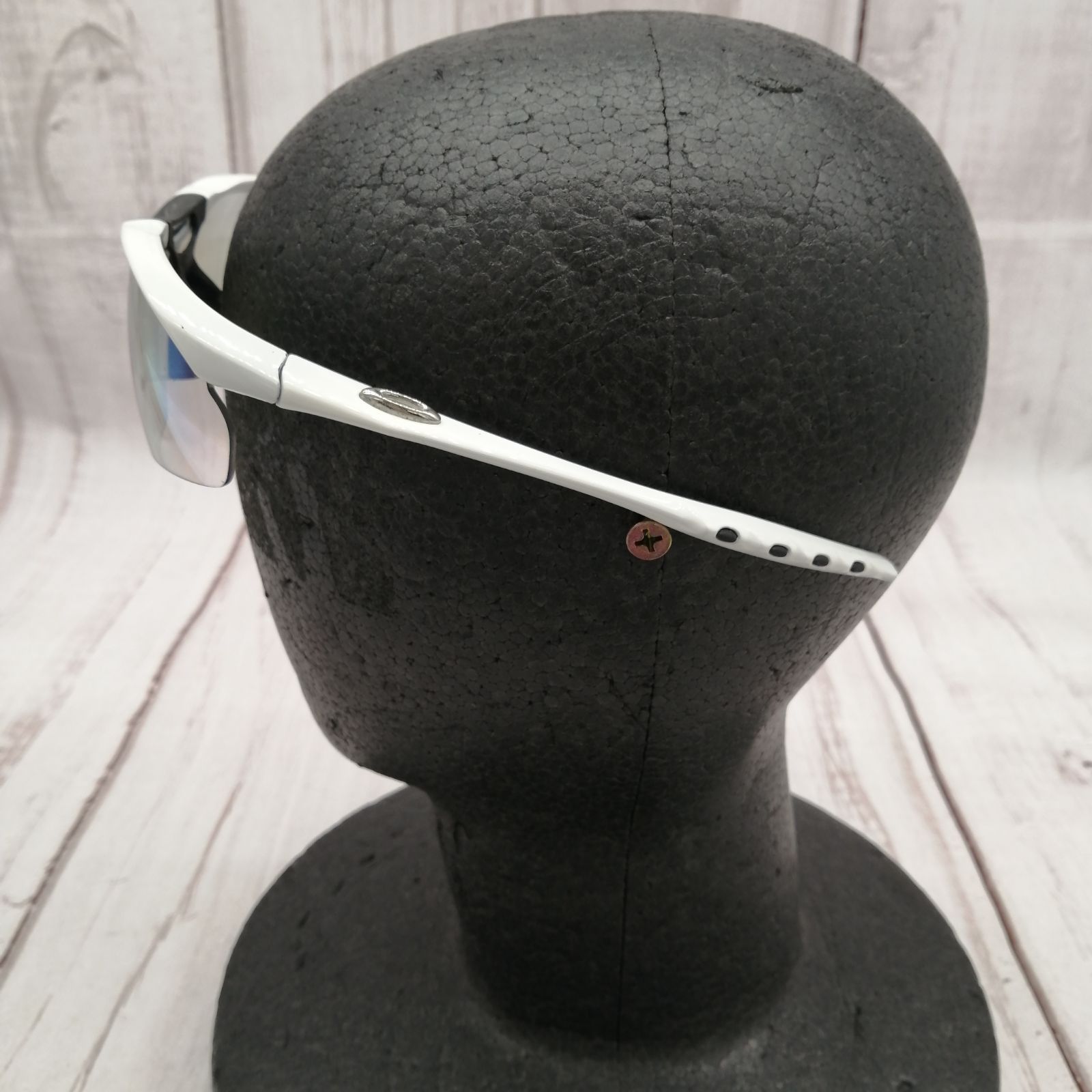 Oakley スポーツサングラス ホワイトフレームケース付き OAKLEY オークリー スポーツサングラス ケース付き フレーム白