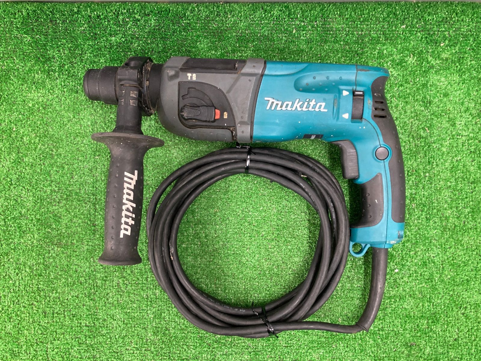 【中古品】【0922】makita(マキタ) 24㎜ハンマードリル HR2460F　IT812D8EDNCK