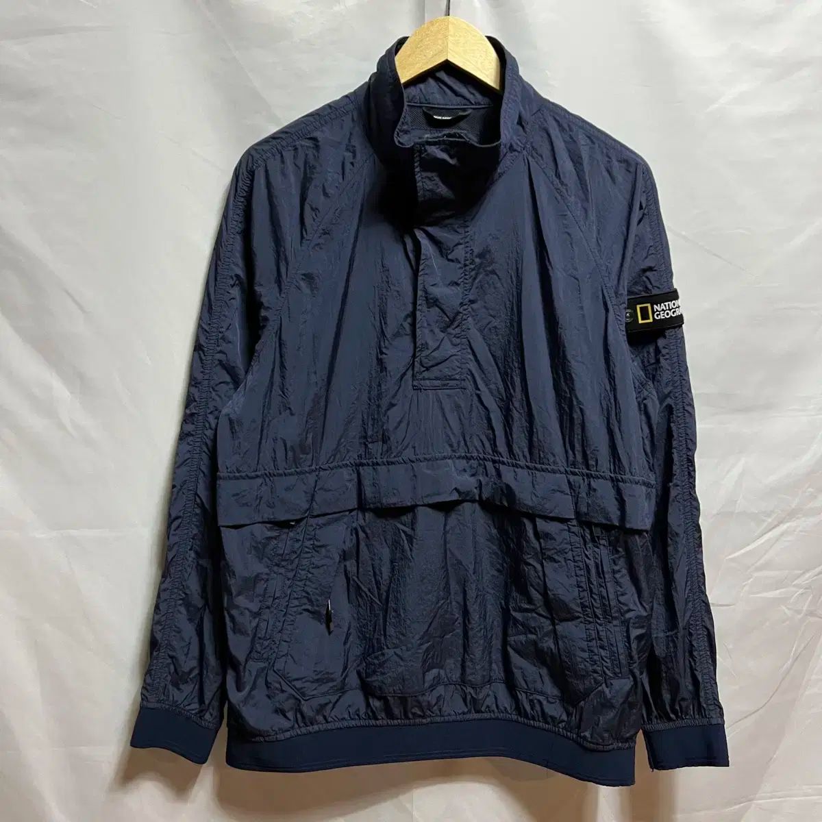 純正品/ L National Geographic(ナショナルジオグラフィック) ナイロン ワッペン ネイビー アノラック