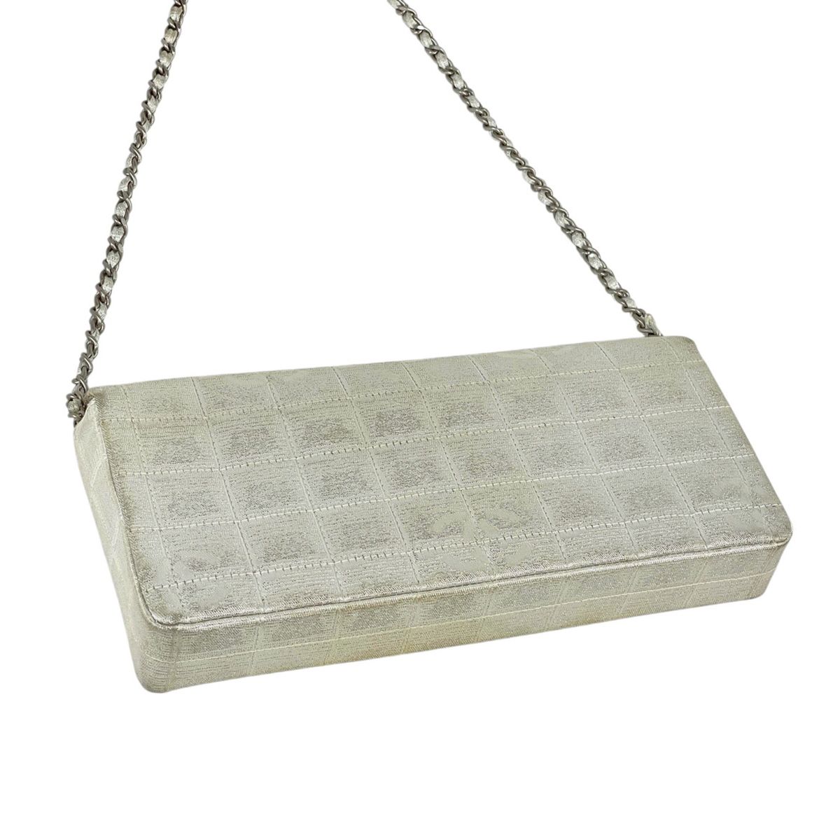 CHANEL チョコバー ニュートラベルライン チェーンショルダーバッグ CHANEL - シャネル ニュートラベルライン チョコバー ナイロン