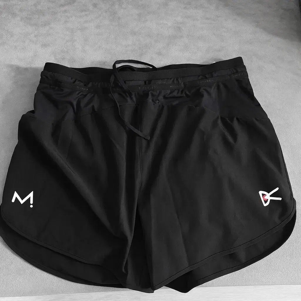 地区ビジョン district vision Elite ショートパンツ