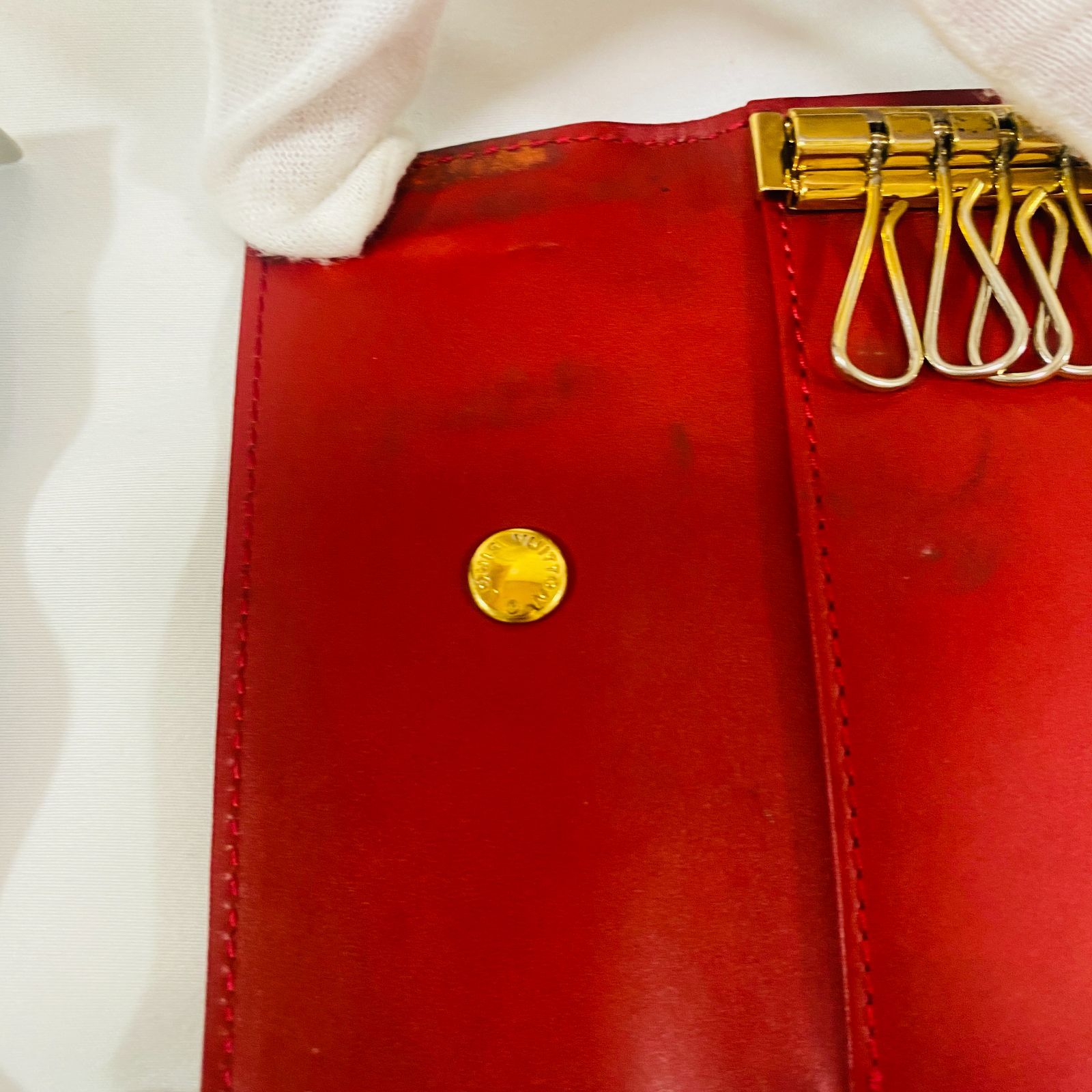 LOUIS VUITTON キーケース ヴェルニ 赤 中古・古着通販】LOUIS VUITTON (ルイ ヴィトン) キーケース