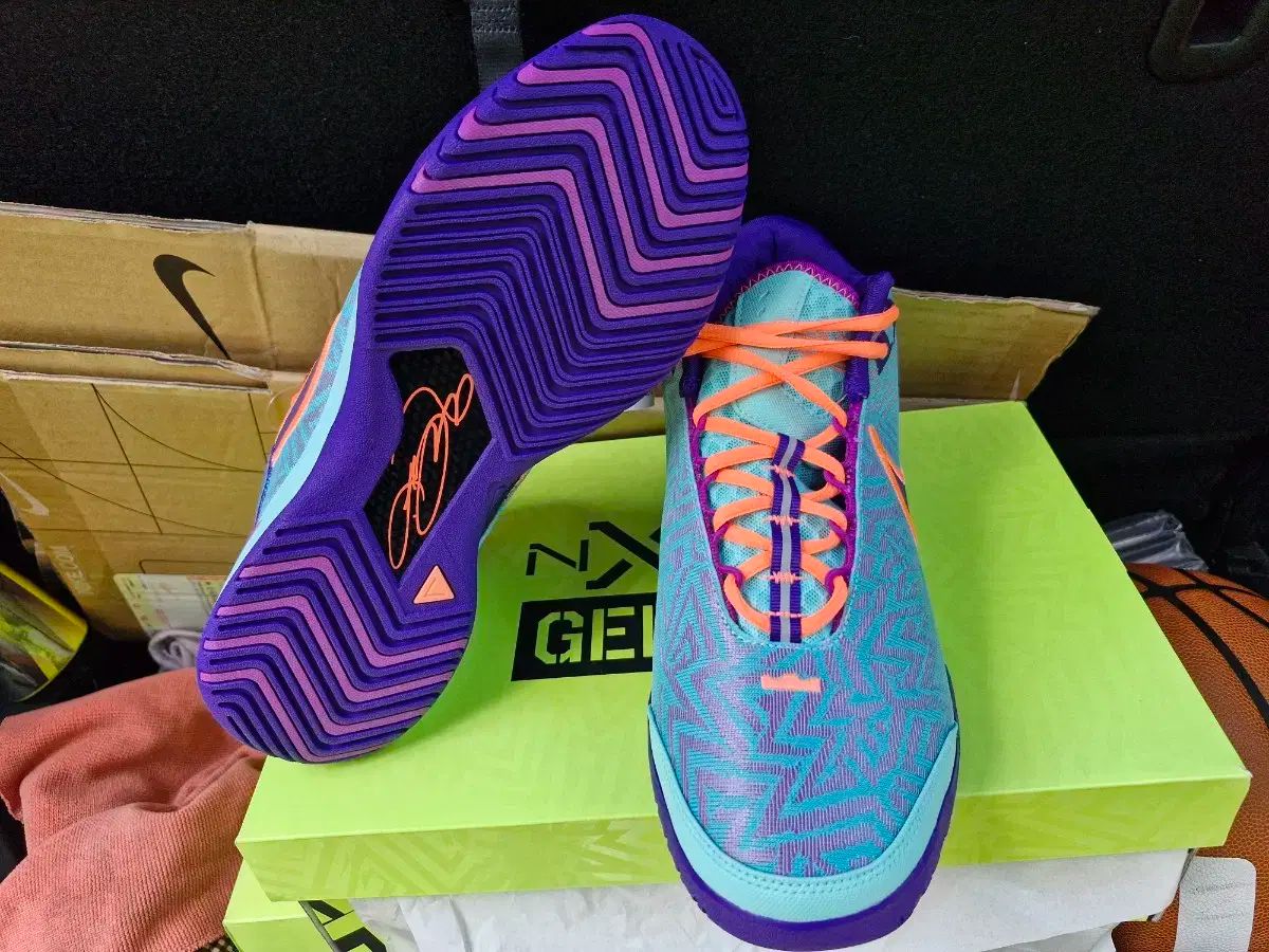 レブロン ネクスト ジーニサス EP 270 275