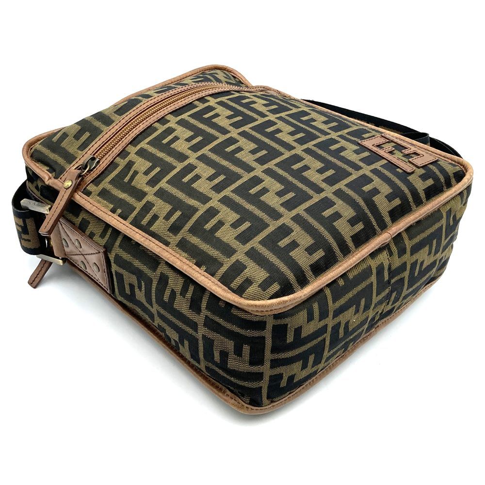 ショルダーバッグ ズッカ