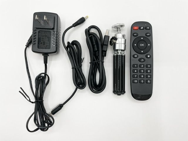 値下げ！】【美品】PTVDISPLAY 小型 プロジェクター スマートミニ 