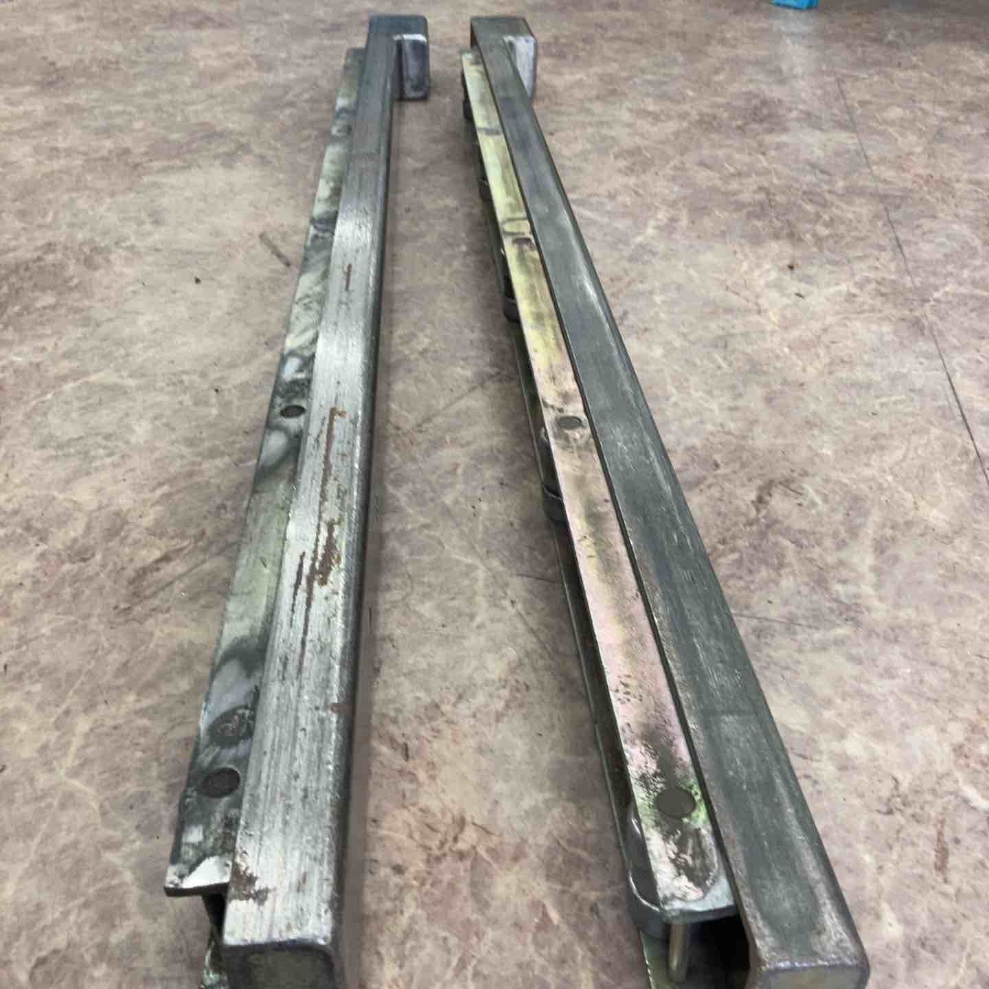 メーカー型式不明 ジョロダー 全長約1200㎜ 2本 棒2本セット 合計重量約20㎏ ジョルダー パレットローラー 所沢店