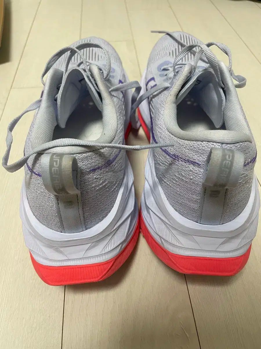 Asics アシックス スーパーブラスト 2 250