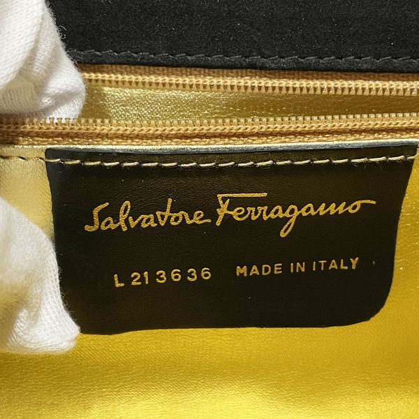 Salvatore Ferragamo 刺繍 ガンチーニ金具 斜め掛け ヴィンテージ ショルダーバッグ スエード