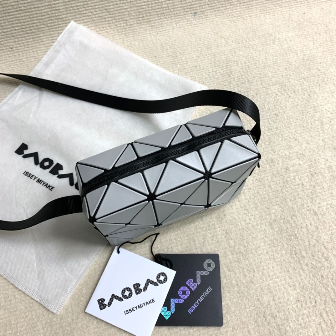 BAOBAO ISSEY MIYAKE ショルダーバッグ イッセイミヤケ 2way グレー