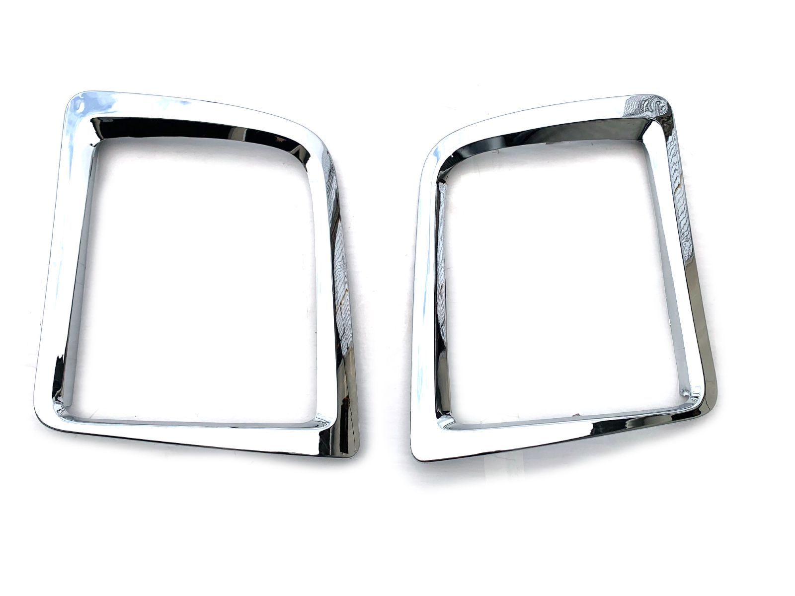 未使用！いすゞ ギガヘッドライト カバーメッキ 左右 いすゞ 17ファイブスターギガ メッキヘッドライトカバー 左右セット