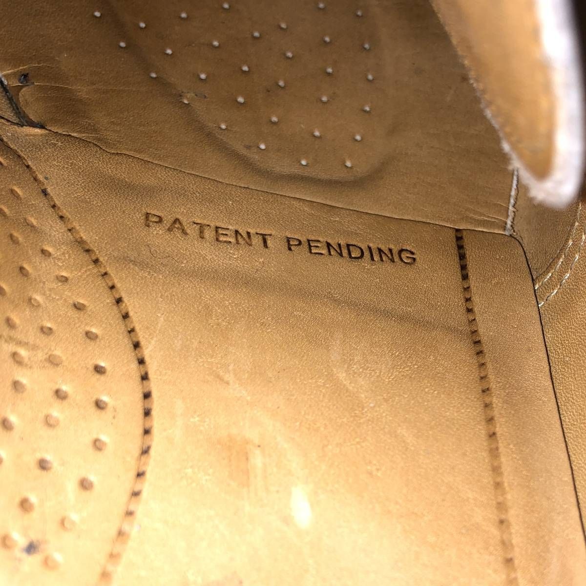 プレーントゥシューズ