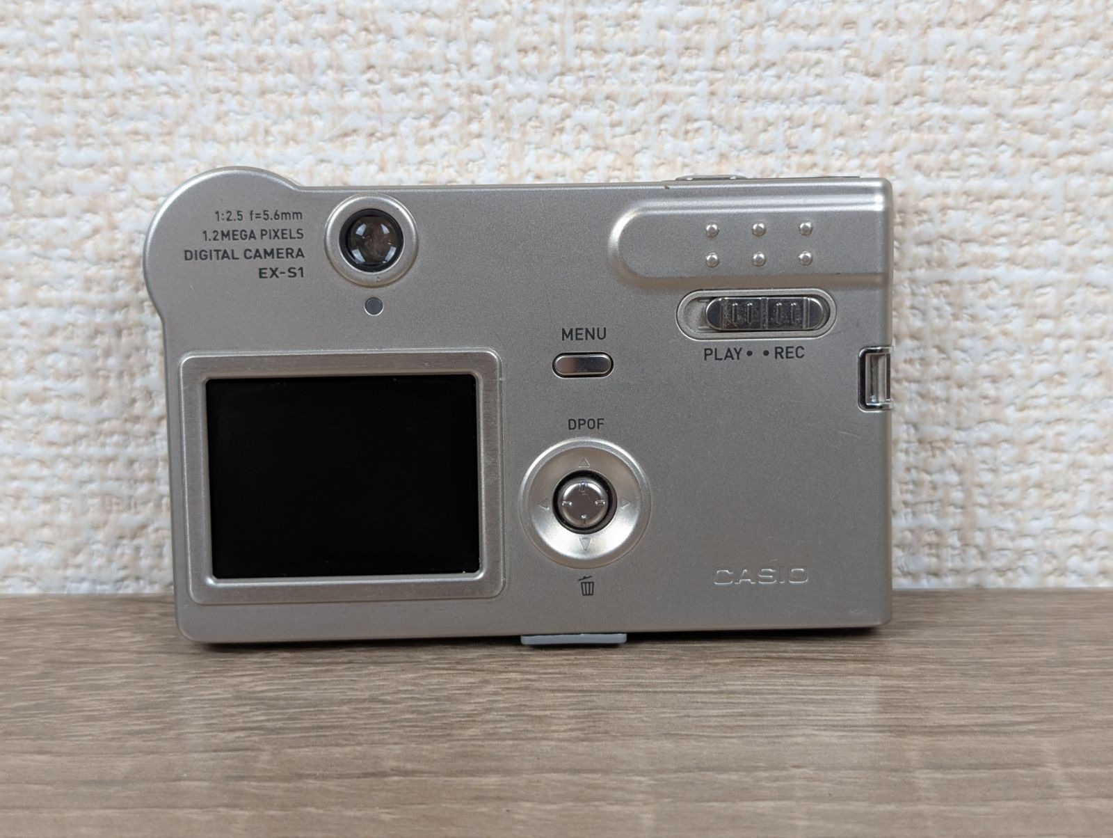 CASIOカシオ EXILIM エクシリム　EX-S1 コンデジ　レトロ　エモい Casio EX-S1【完動品】▪️オールドコンデジ▪️デジタルカメラ