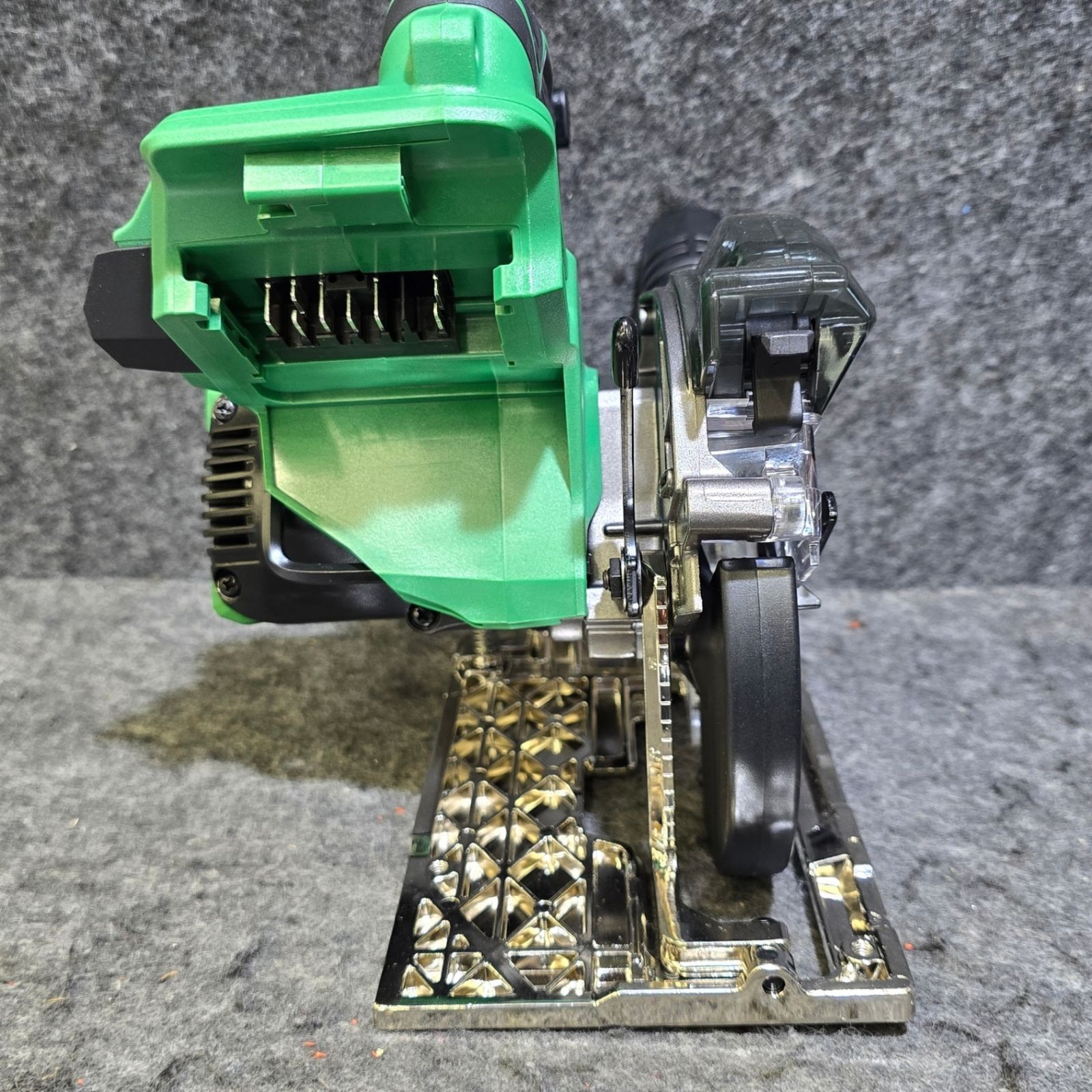 日立工機 コードレスマルノコ