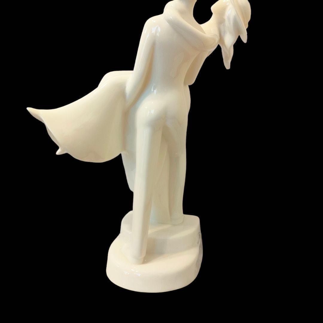 ロイヤルドルトン イメージズ・コレクション 「敷居を越えて