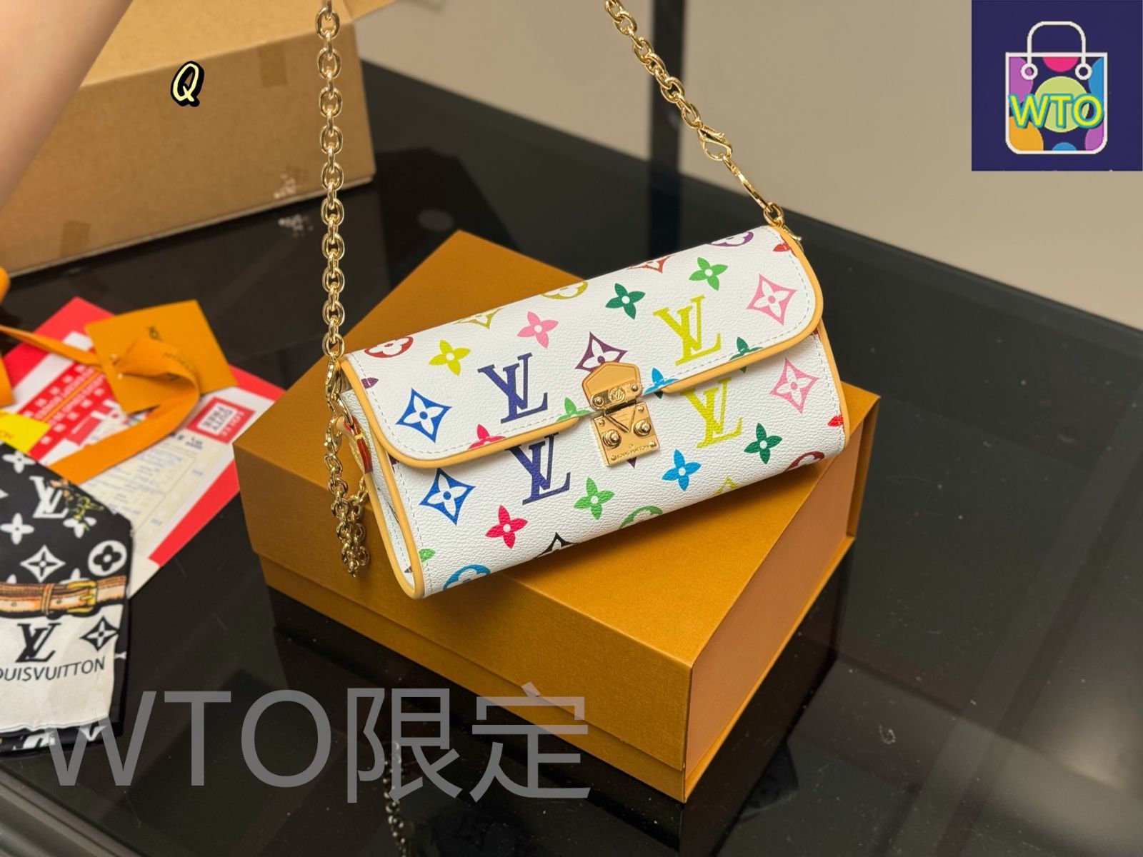今日WTO】Louis Vuitton ルイヴィトン カミーユ グローブ