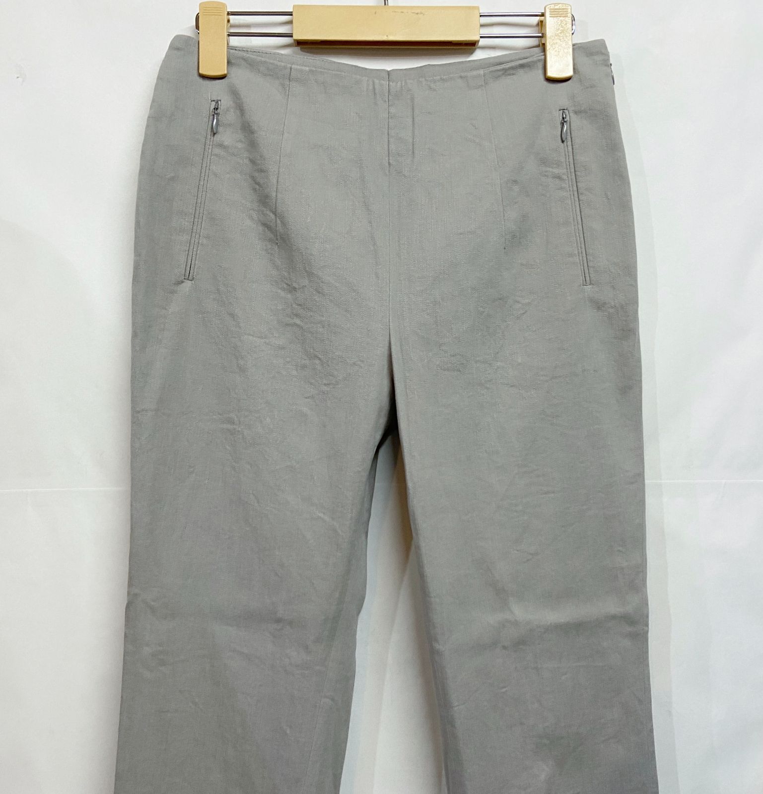 新品 アクリス パンツ AKRIS｜アクリス ストレッチ コットンパンツ - メルカリ