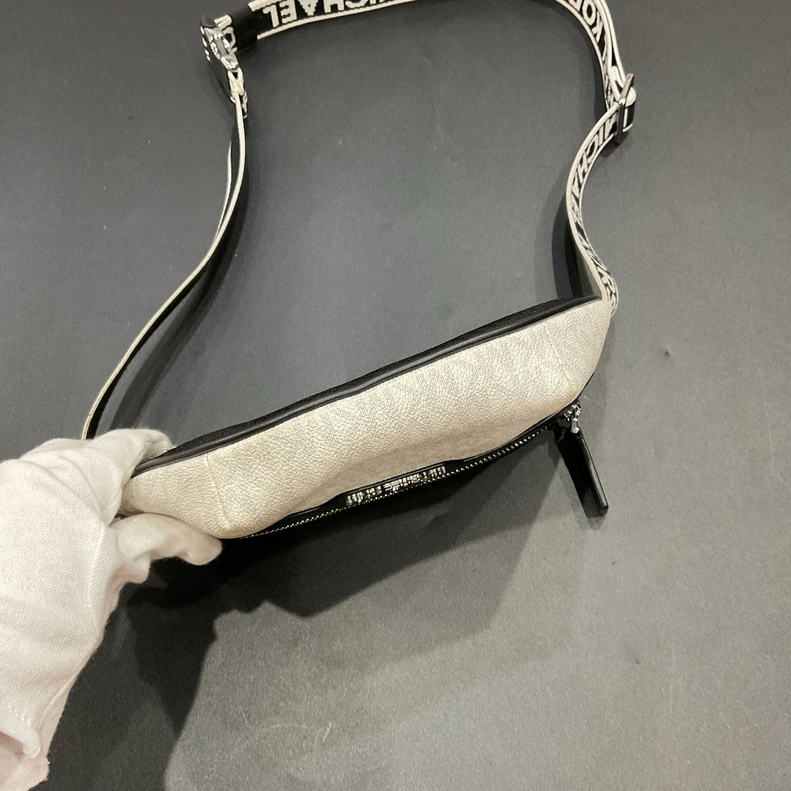 マイケルコース ウエストポーチ