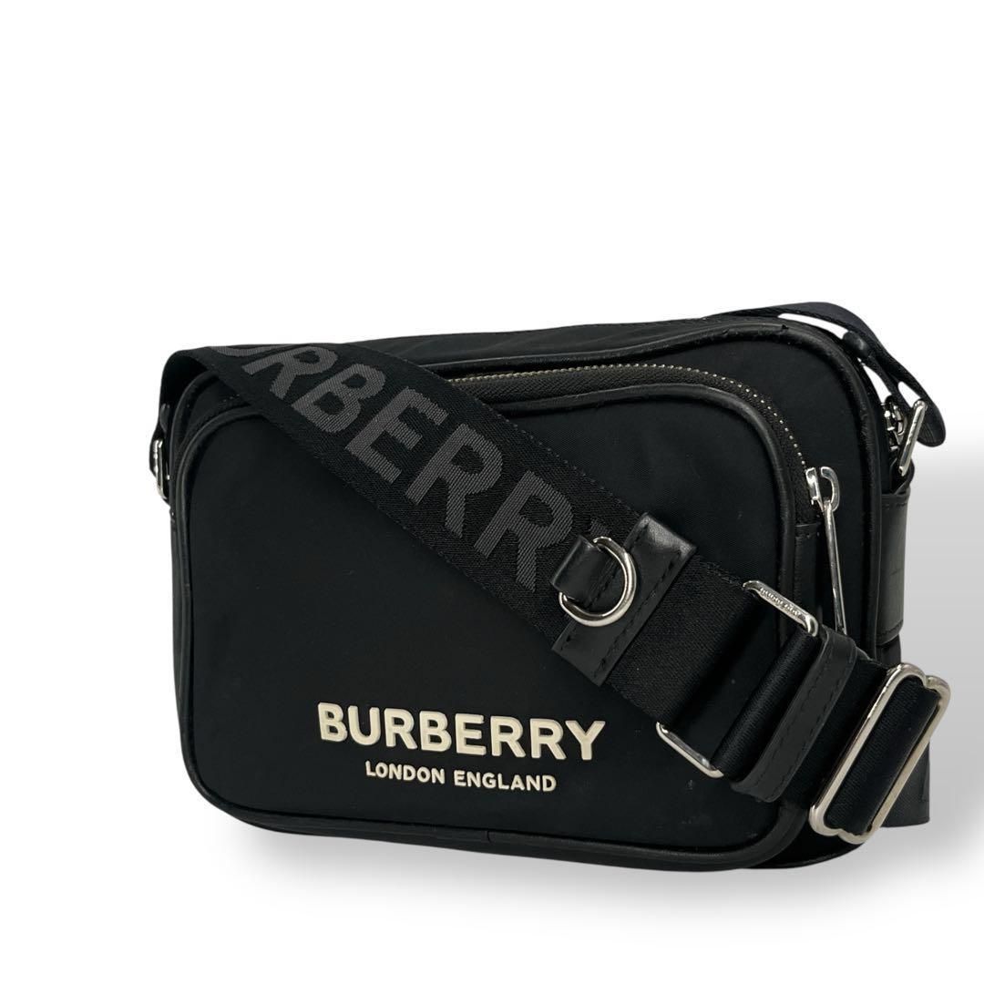 近年モデル　バーバリー　ショルダーバッグ　パディバッグ　ロゴ　カメラバッグ　黒 近年モデル バーバリー ショルダーバッグ パディバッグ ロゴ