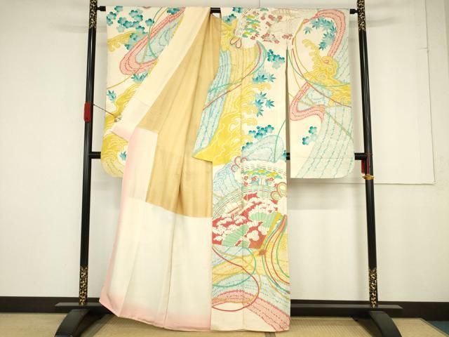 花美人着物□豪華振袖 駒刺繍 吉祥花文 黒地 銀彩 逸品 ic0738