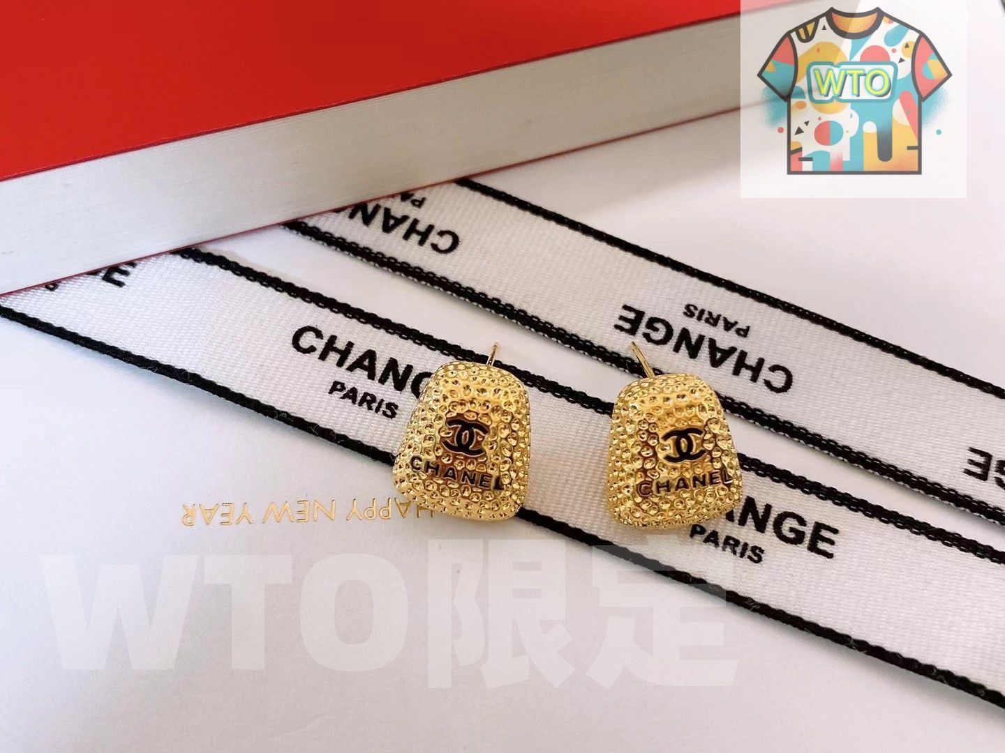 値下げ！Chanel2022秋冬ピアス新作・未使用 CHANEL - 値下げ！新品未使用 シャネル ピアス ハート CCロゴ