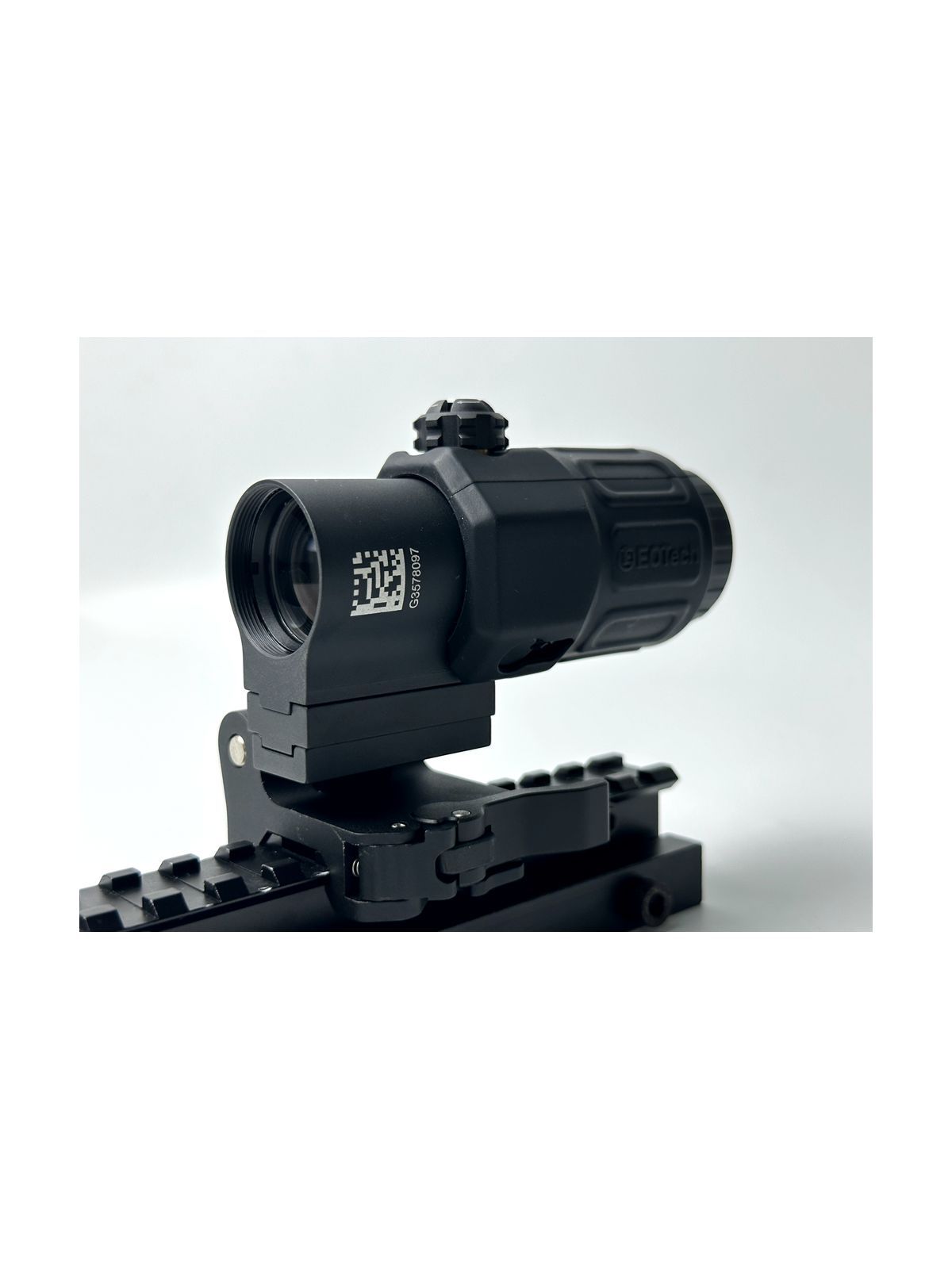 クリアレンズシリーズ！EOTECH G33タイプ マグニファイア ブラック