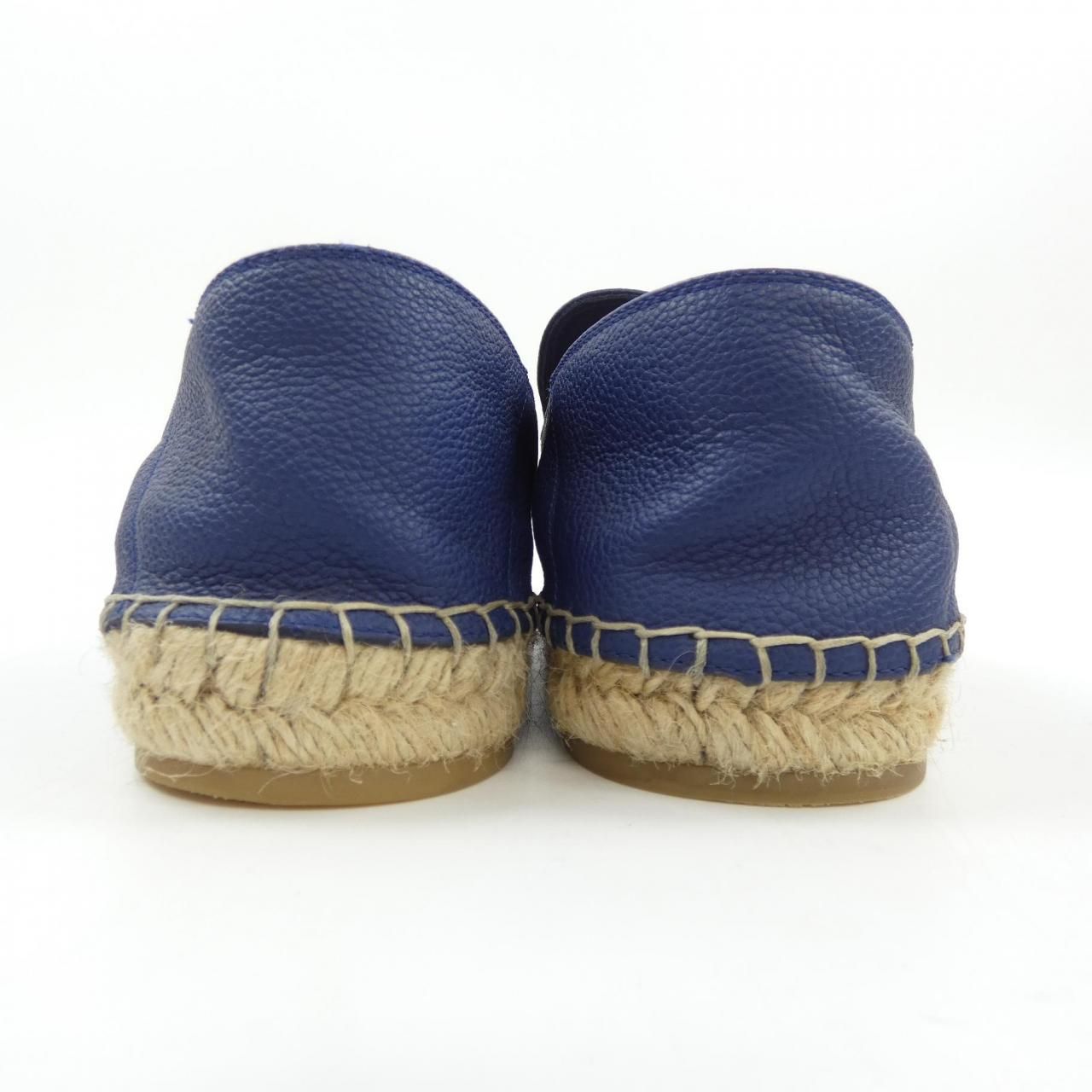 村上隆作品『死の山の業火に座禅する二人の羅漢』 村上