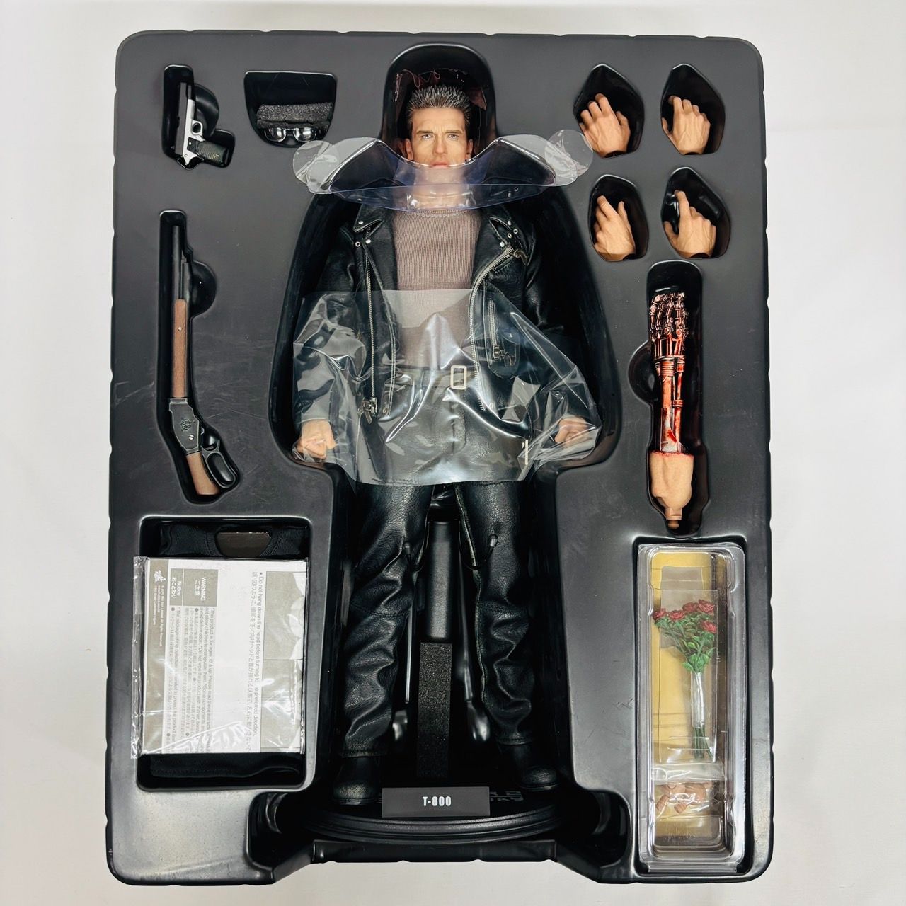 HOTTOYS T-800 フィギュア ターミネーター2 ホットトイズ ムービー・マスターピース】『ターミネーター2』1/6スケール