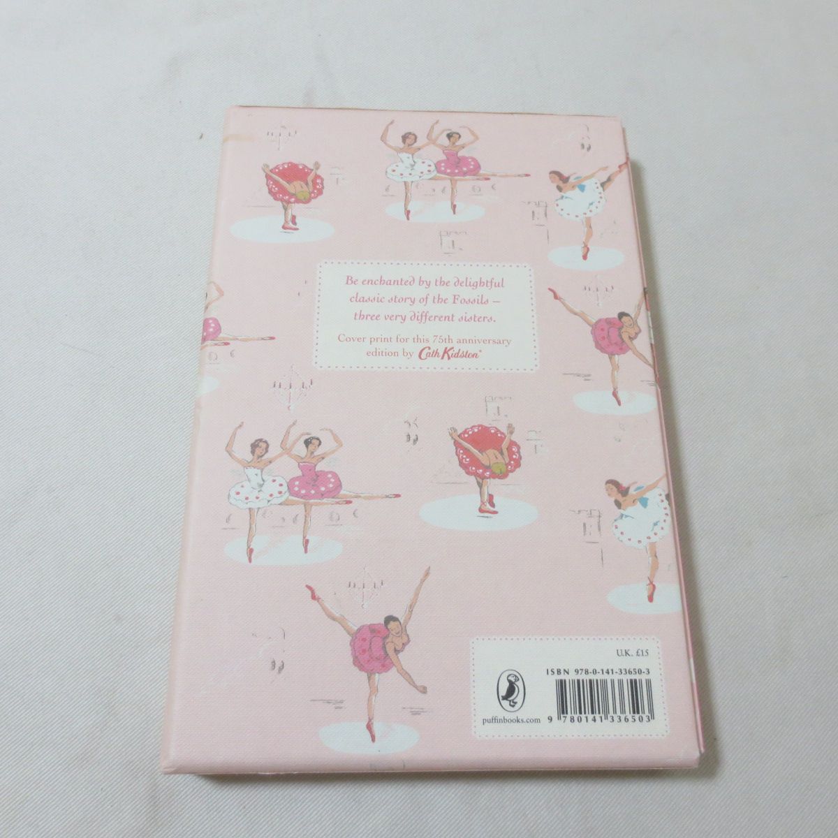 C128　Ballet Shoes Noel Streatfeild 75th Anniversary Edition　洋書　ハードカバー C128 Ballet Shoes Noel Streatfeild 75th Anniversary Edition 洋書