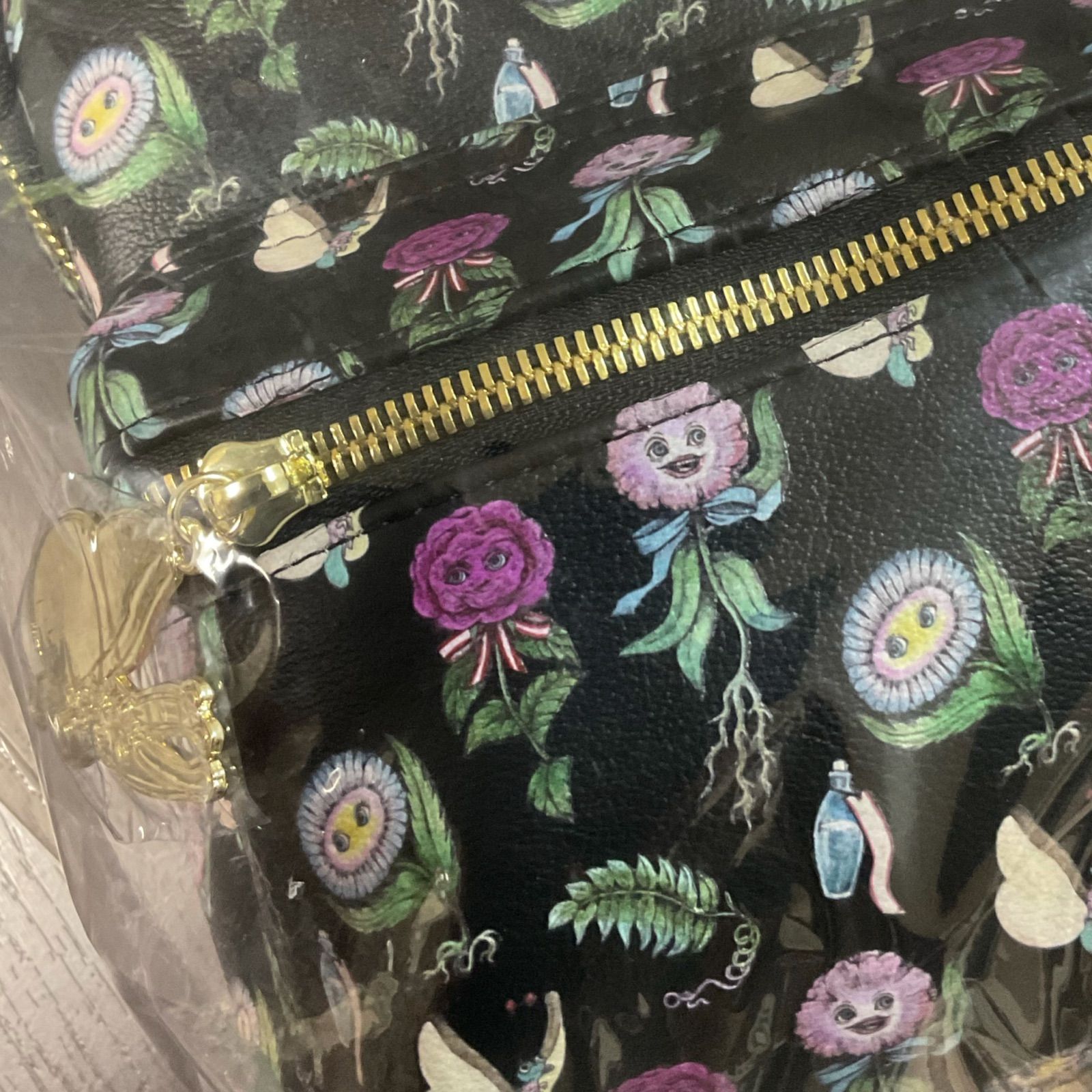 新品 ディズニー×ヒグチユウコ 不思議の国のアリス リュックサック バックパック ヒグチユウコ アリス リュック 不思議の国のアリス 2WAYリュック