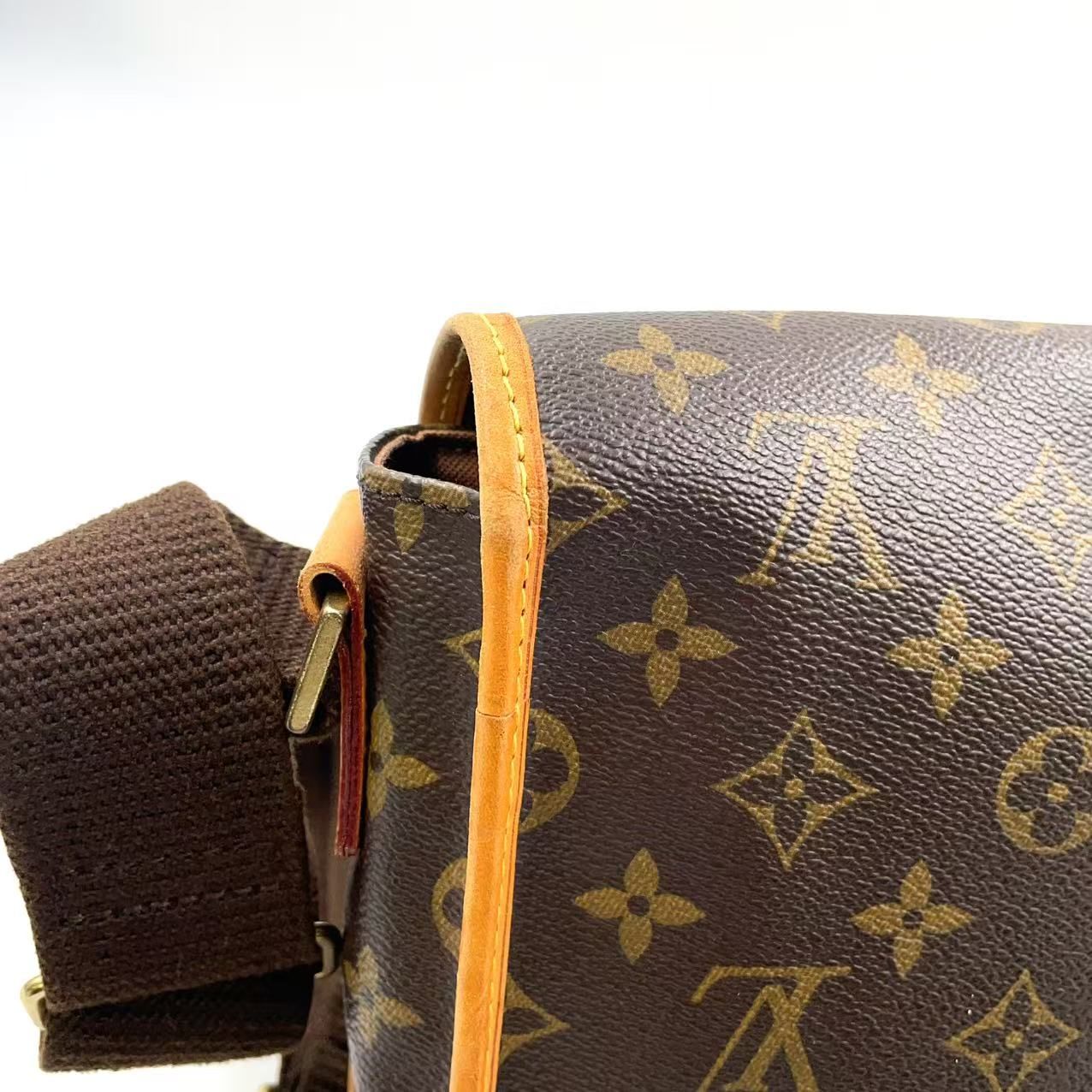 美品❗️ルイヴィトン☆モノグラム メッセンジャーボスフォールPM ショルダーバッグ LOUIS VUITTON メッセンジャーPM ボスフォール モノグラム