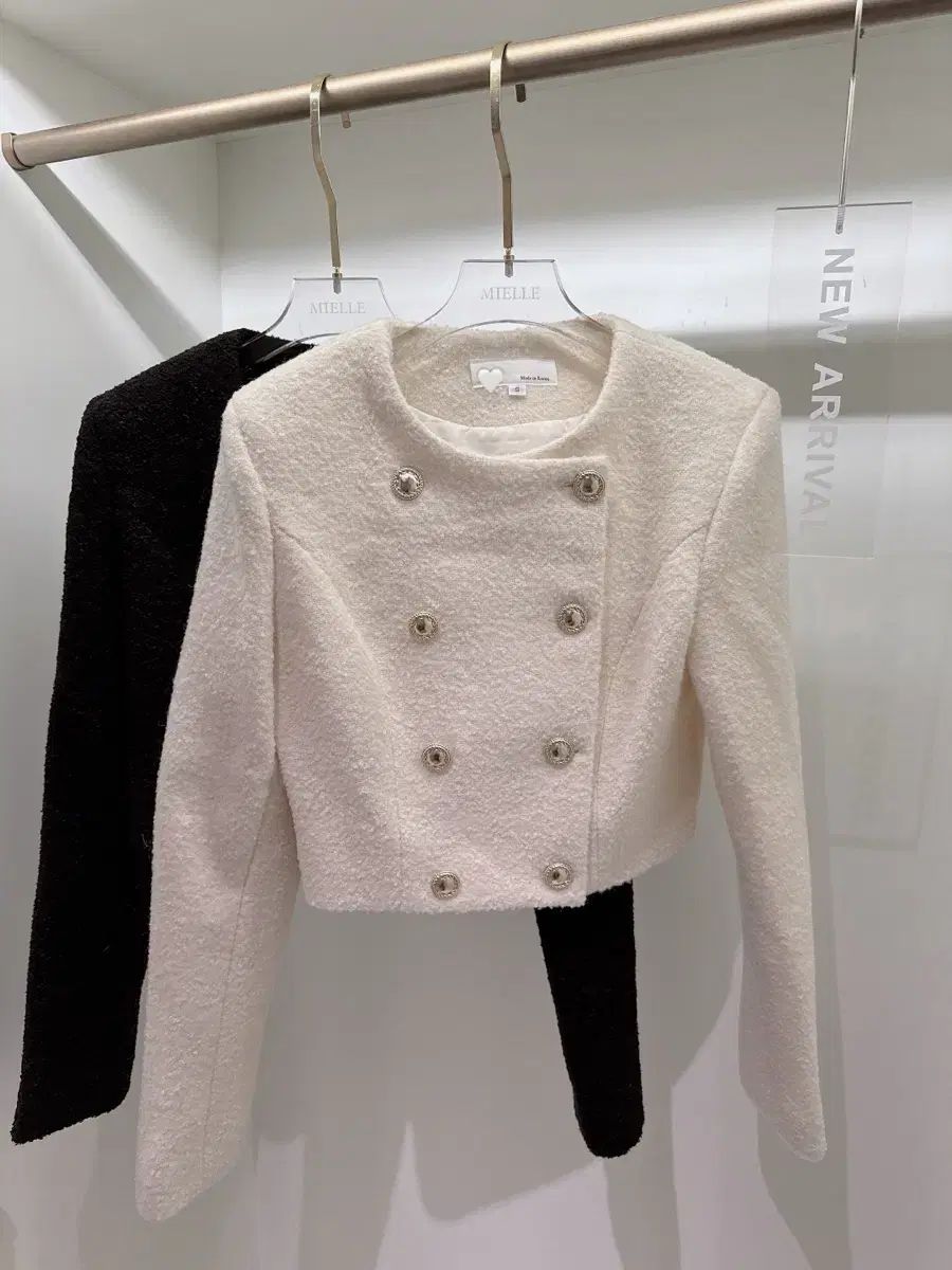 ✨♦新品未使用PINORE　ジャケット ダークネイビー シルバーストライプ ✨♢新品未使用PINORE ジャケット ダークネイビー シルバー