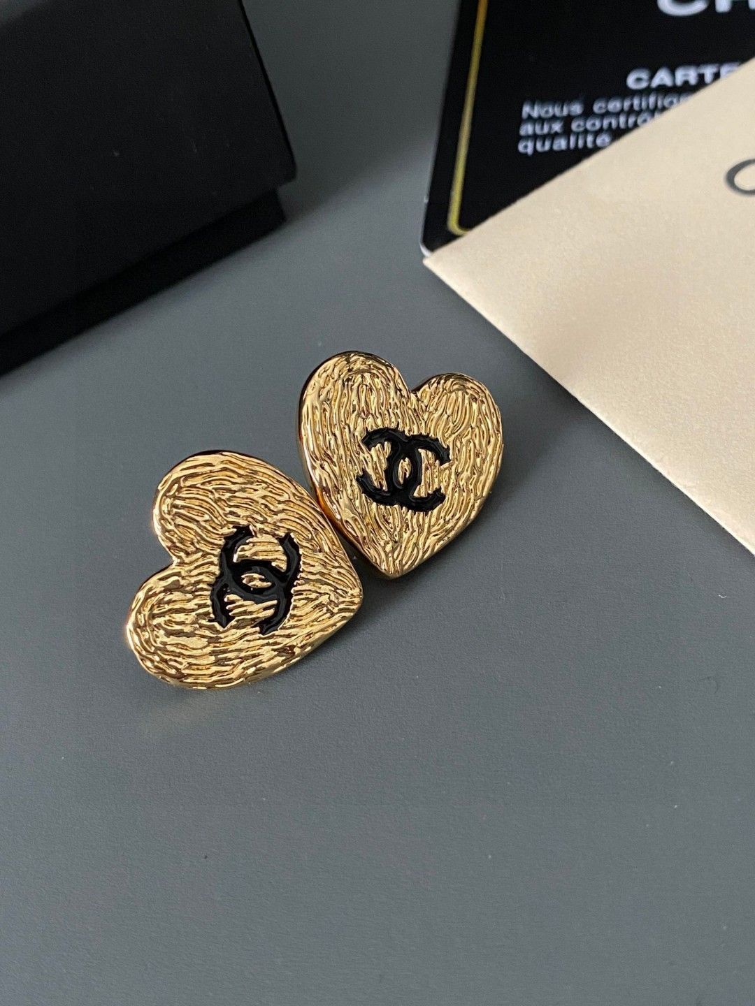 CHANEL ピアス ビンテージ 可愛いお花のデザイン◎【CHANEL】ピアス (CHANEL/ピアス