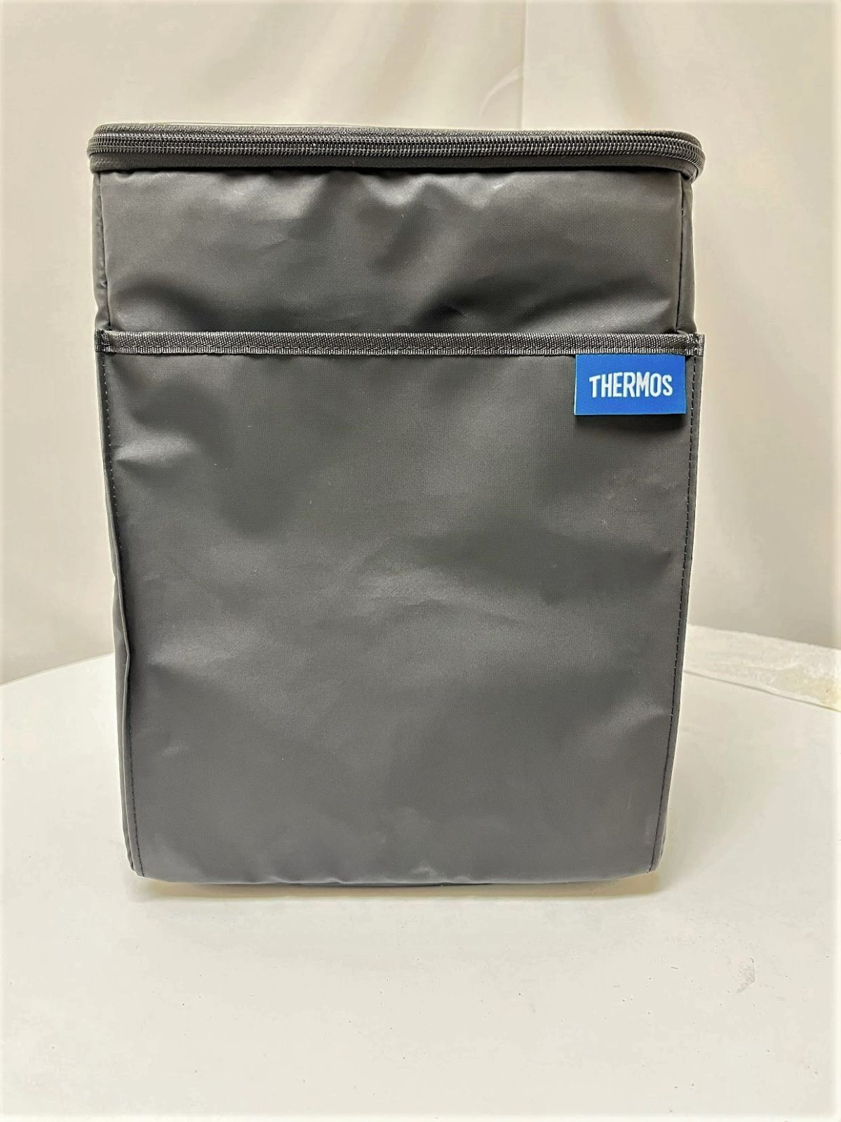 サーモス ソフトクーラー 15l ブラック Req 015 Bk Webshop Keszisi Hu