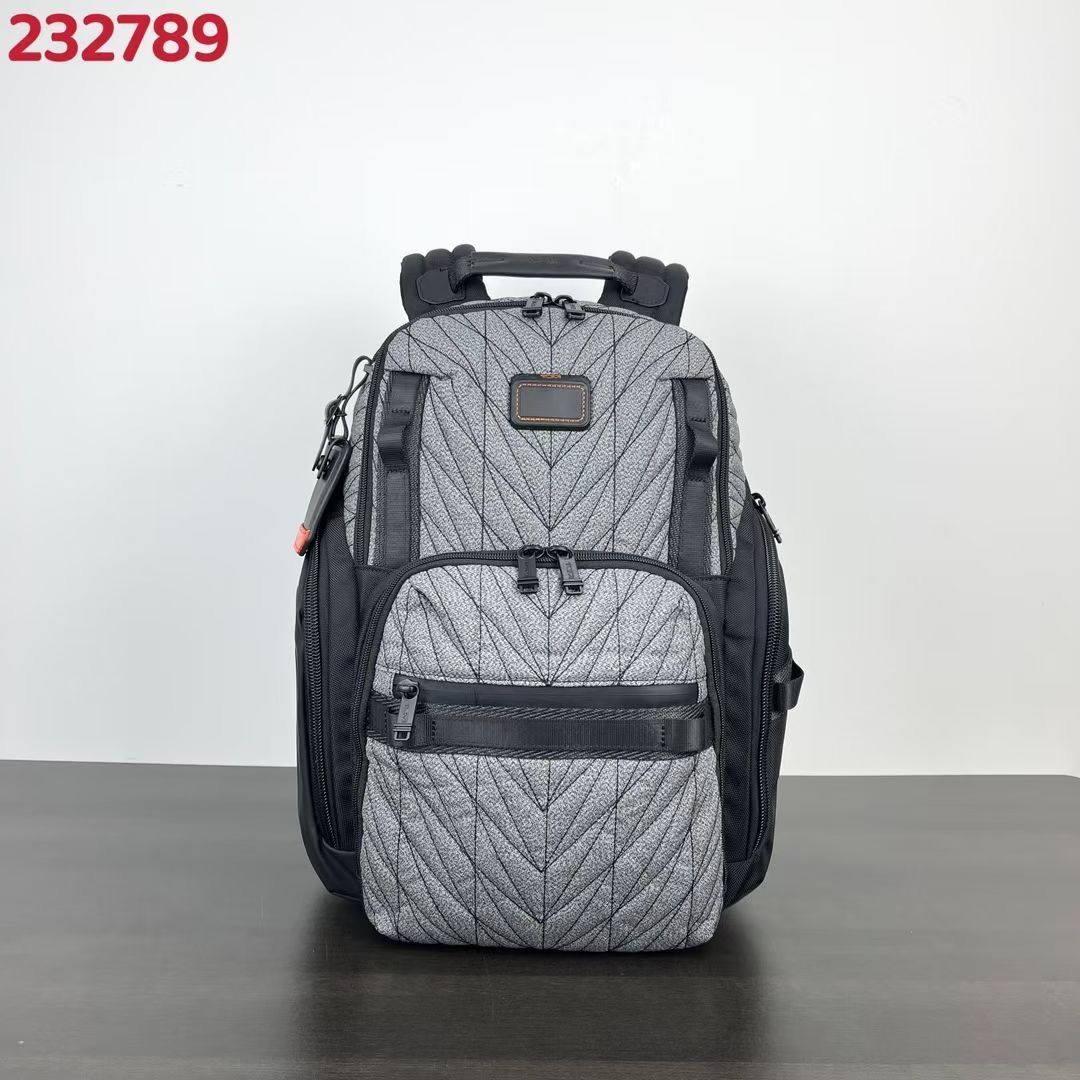 新品未使用 TUMI ALPHA BRAVO「サーチ」バックパック グレーニット 232789 - メルカリ