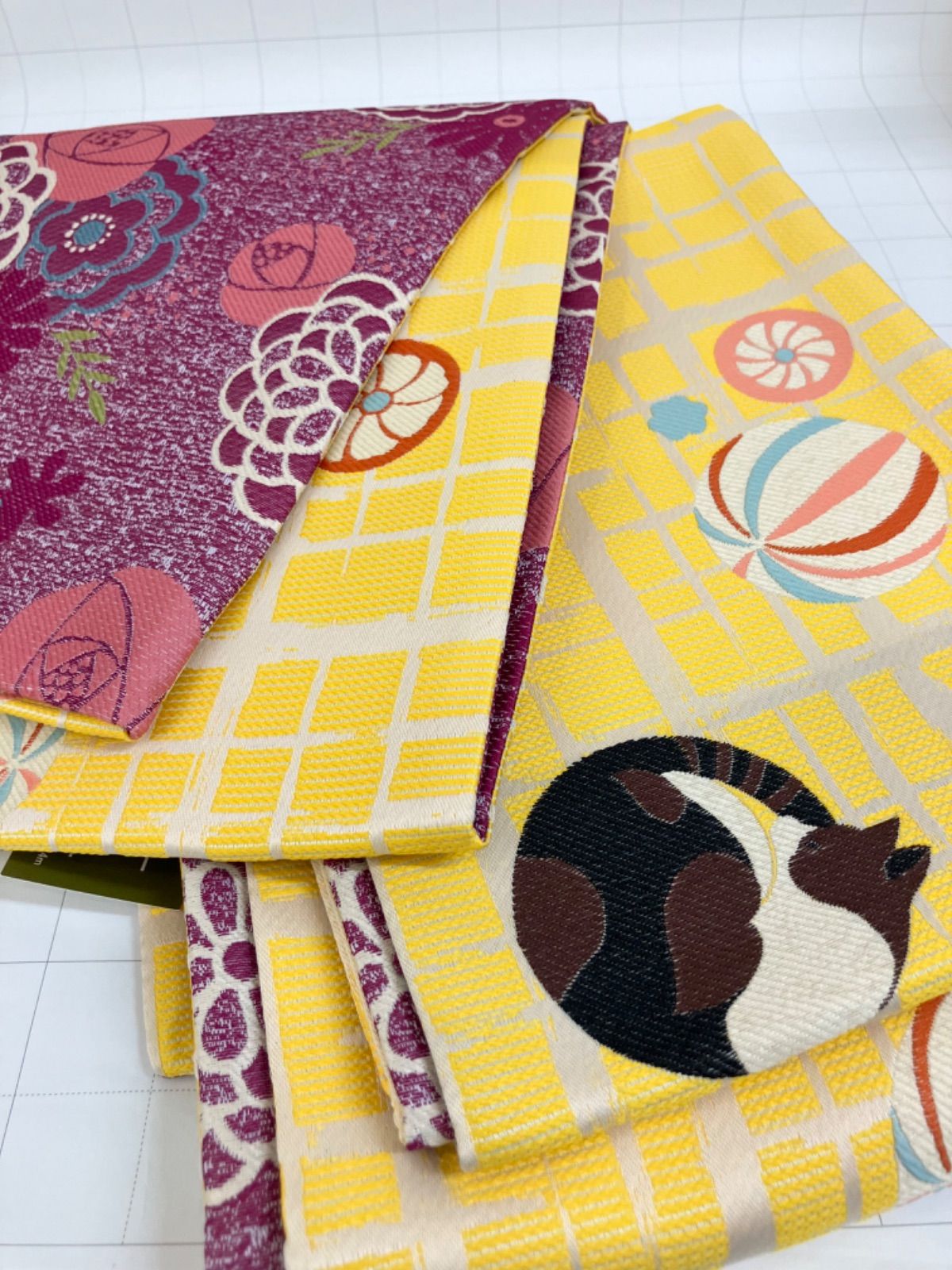 ≪花ラブリ≫HO 731 YE 長尺半巾帯 猫 ねこ 鞠 まり 玉 花 リバーシブル 薔薇 黄色 イエロー 濃紫 むらさき パープル 花火大会 縁日 お祭り 夏祭り ハロウィーン 和装 和服