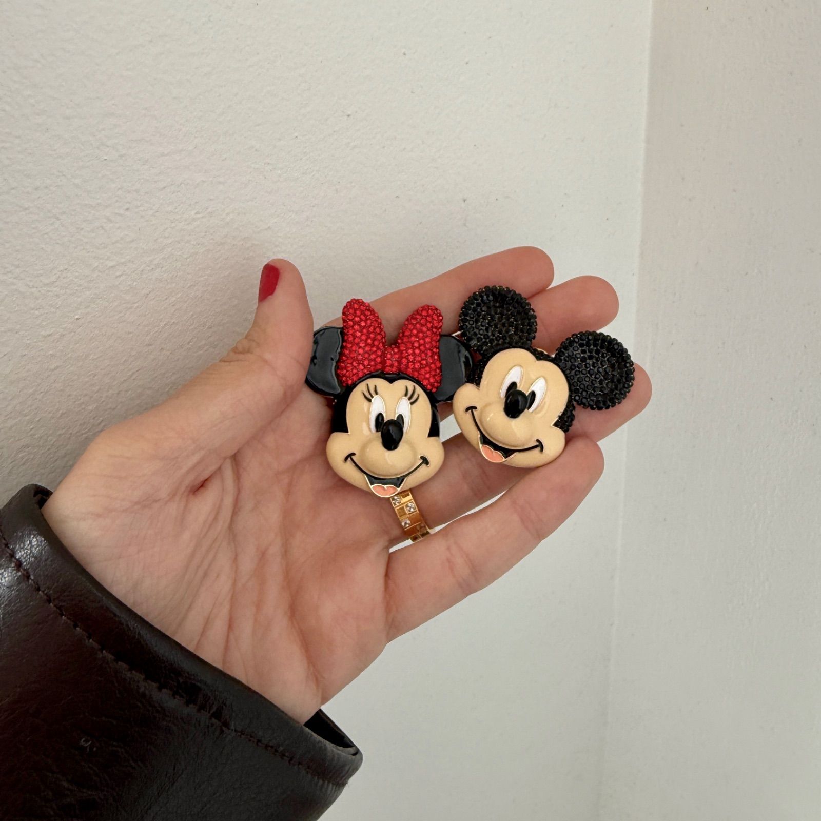 BaubleBar - バウブルバー ディズニー 3D キャラクター ピンバッジ ミッキー＆フレンズ 新作】 日本未発売 バウブルバー ディズニー コラボ 3D
