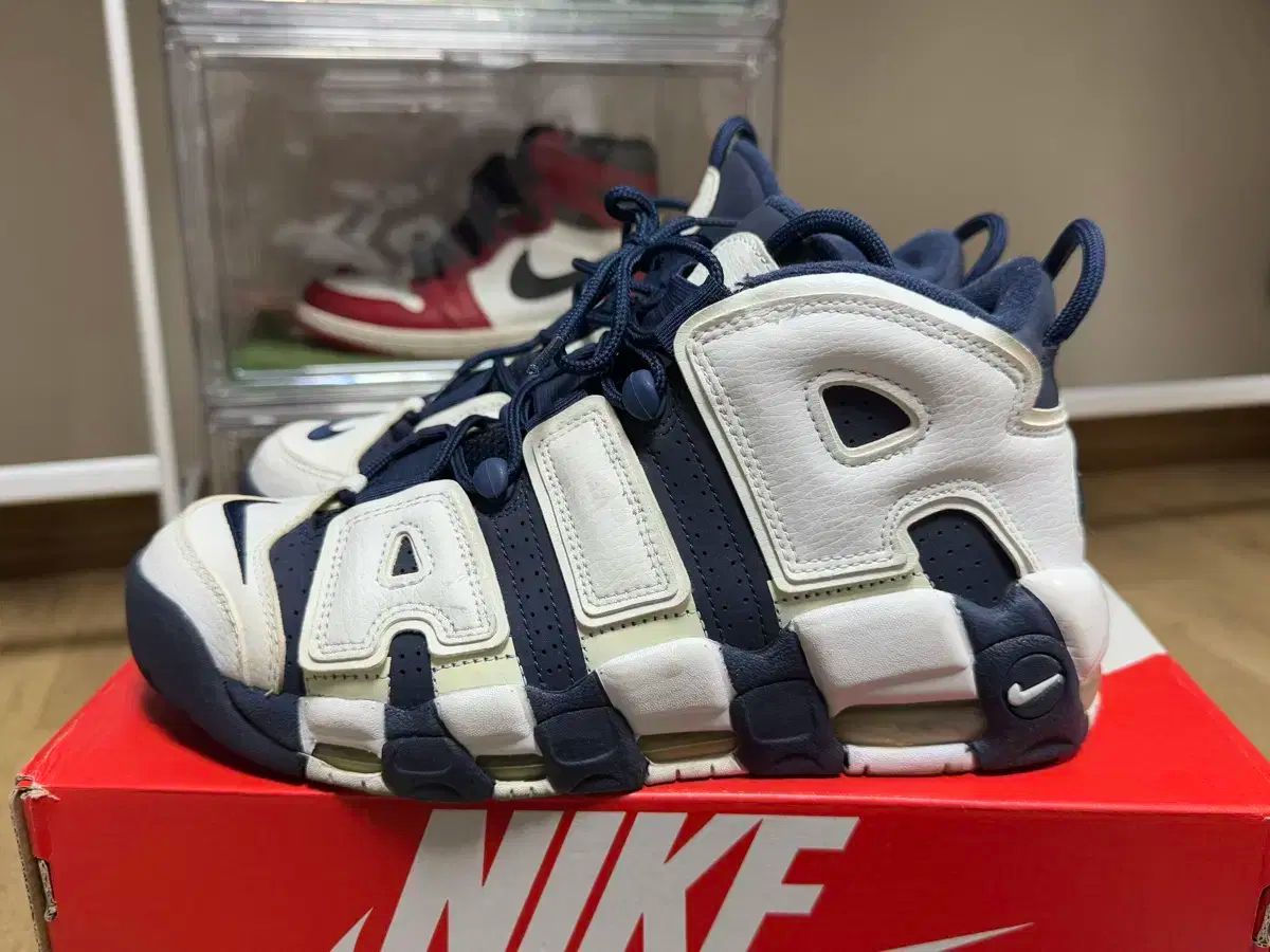 ナイキNIKE エアモアアップテンポ 96 オリンピック　26.5 7月25日(木)販売予定】ナイキ エア モア アップテンポ '96