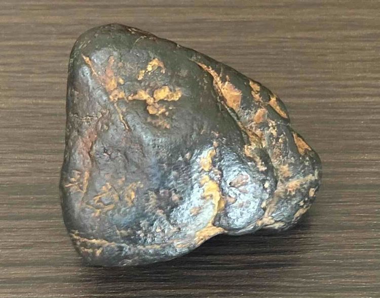 創業祭 半額キャンペーン 20 000円が10 000円 ちょっと大きめの阿波神山隕石