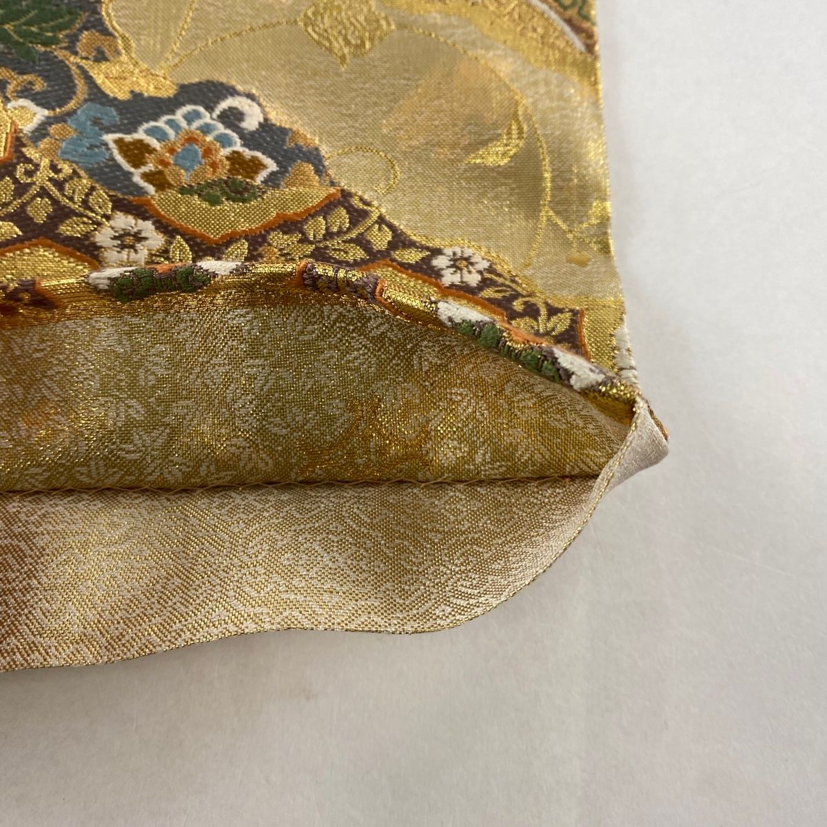 袋帯 美品 秀品 草花 七宝文 箔 唐織 金色 六通 正絹 【中古