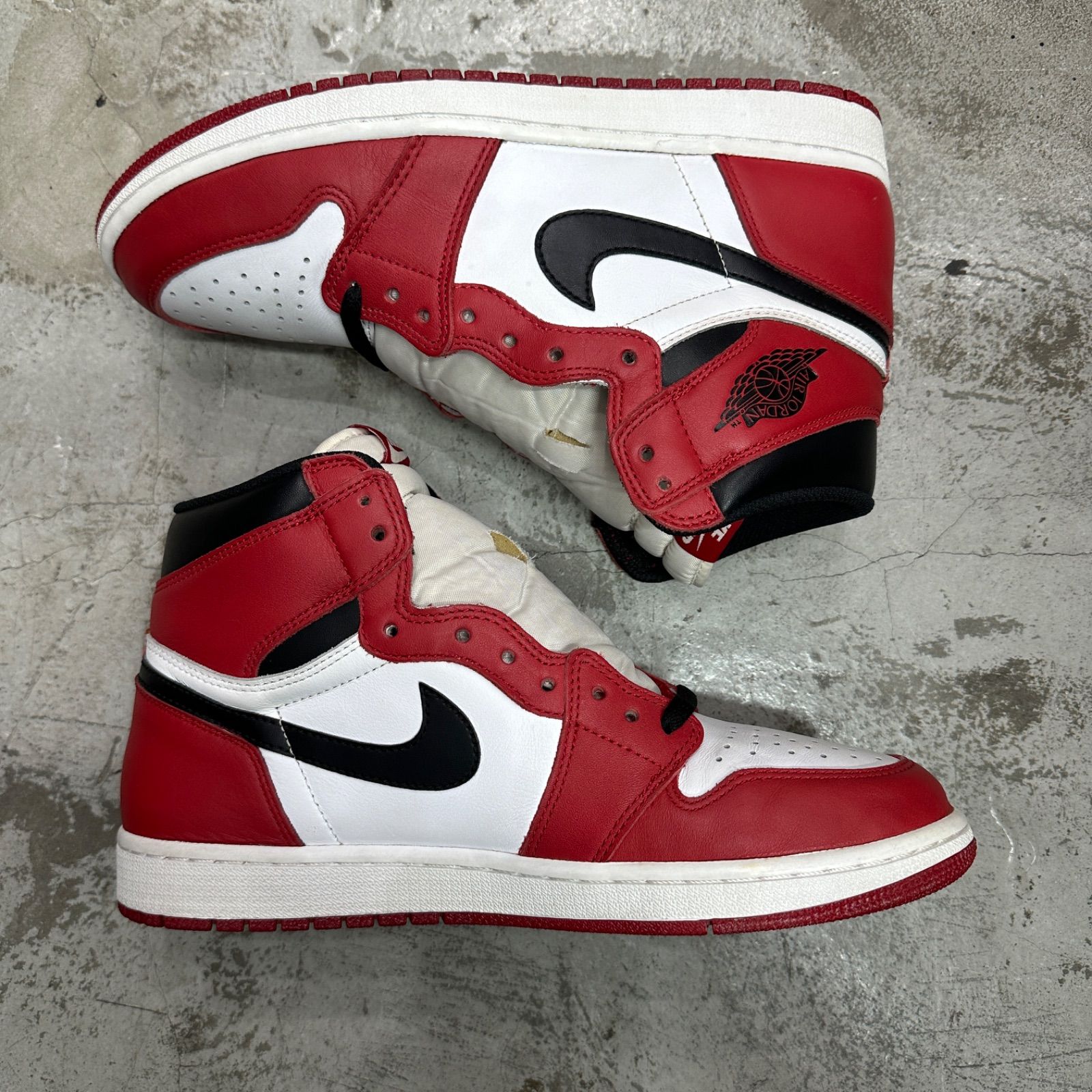 100％品質保障! NIKE Air Jordan 1 Retro High Chicago 2015年製 ジョーダン1 シカゴ スニーカー ナイキ 555088-101 29cm 1028M1 超激安セール開催中です！