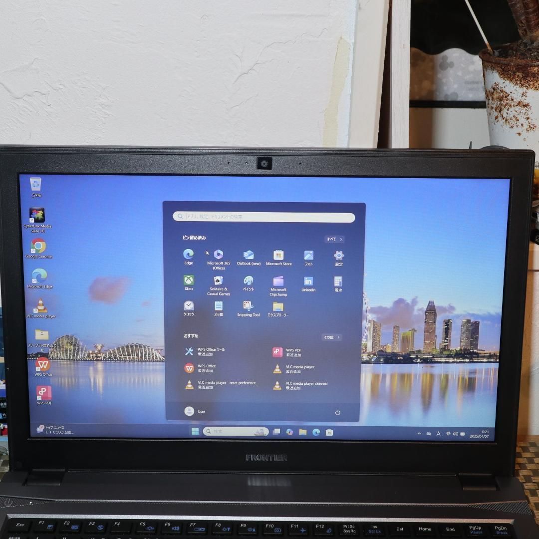 Win11公式対応8世代Corei5|メ8|SSD